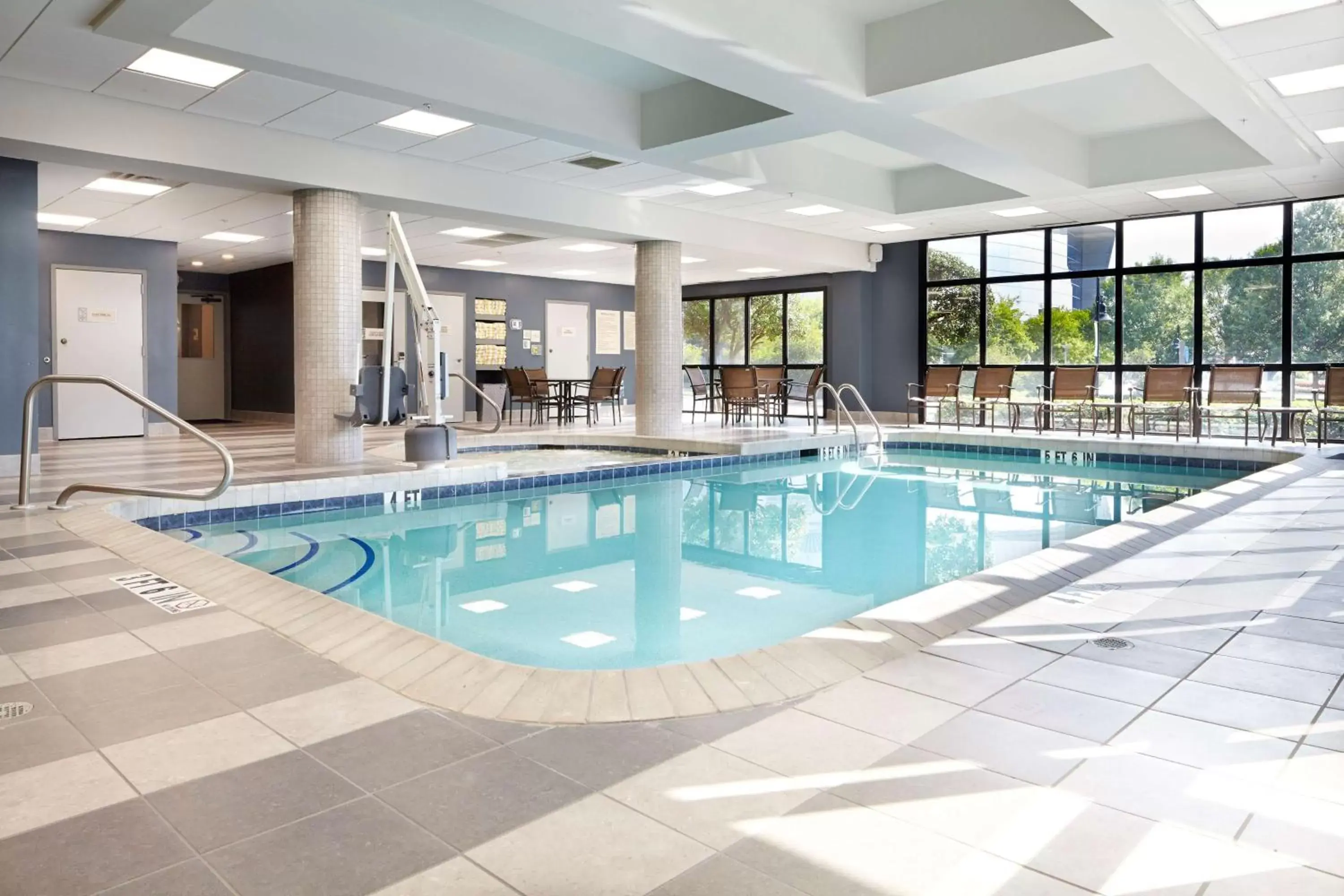 Pool view, Swimming Pool in Embassy Suites by Hilton Atlanta Galleria