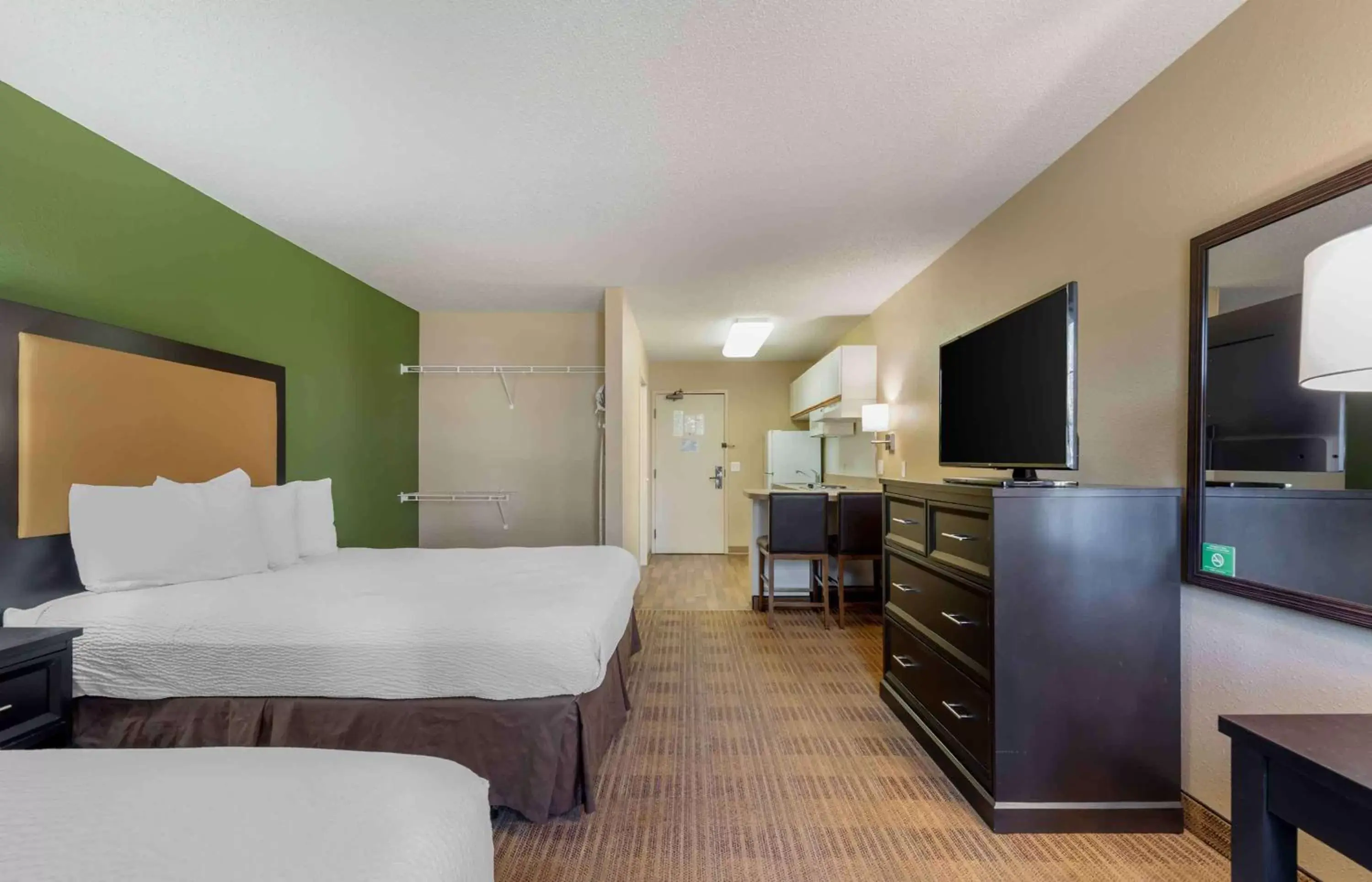 Bedroom in Extended Stay America Suites - Minneapolis - Eden Prairie - Technology Drive