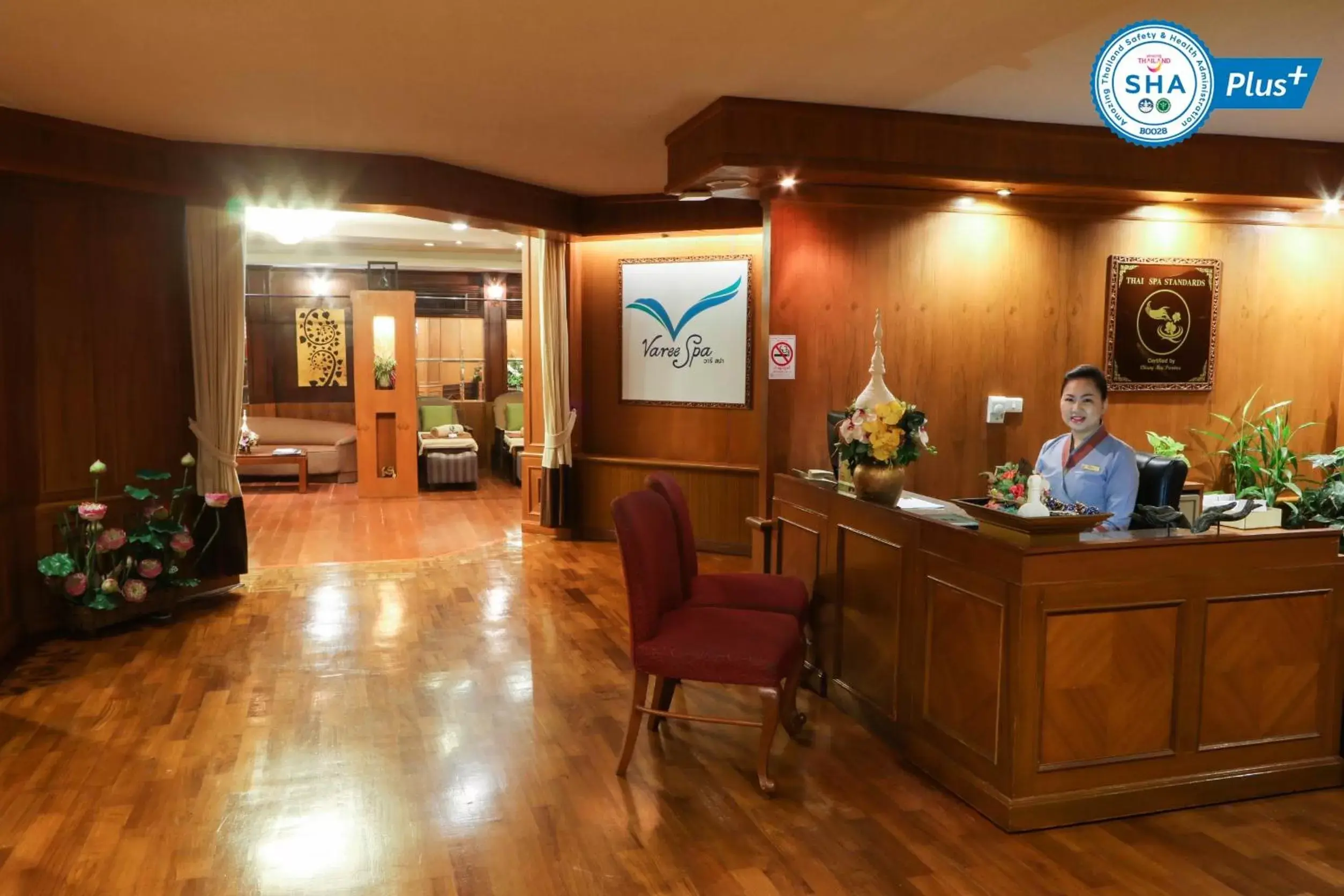Spa and wellness centre/facilities, Lobby/Reception in Duangtawan Hotel Chiang Mai -SHA Extra Plus