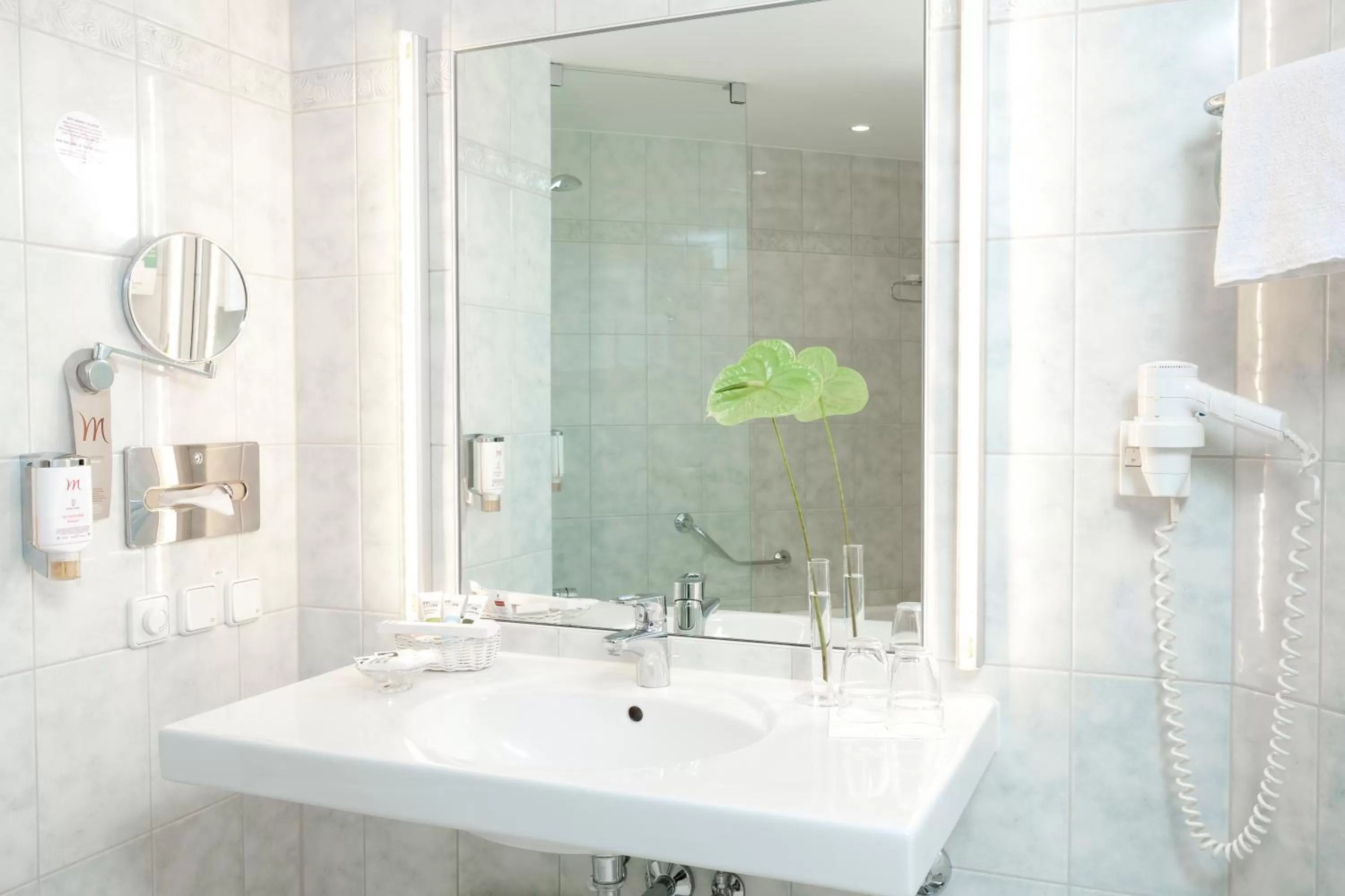 Bathroom in Mercure Hotel Berlin Tempelhof