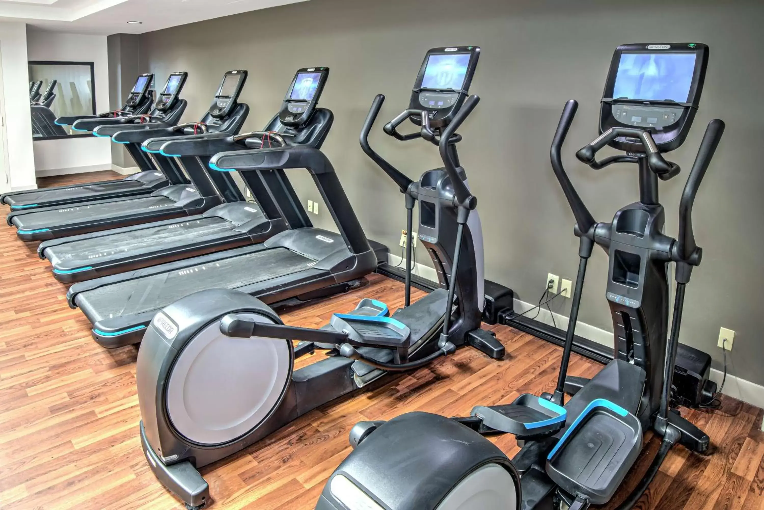 Fitness centre/facilities, Fitness Center/Facilities in Embassy Suites by Hilton Indianapolis North