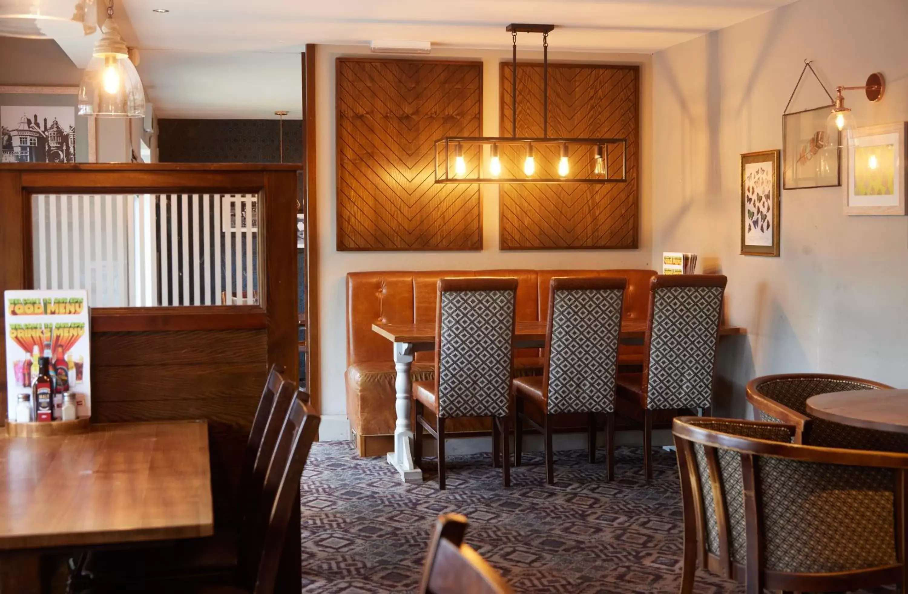 Restaurant/places to eat, Lobby/Reception in The Broughton Hotel by Greene King Inns