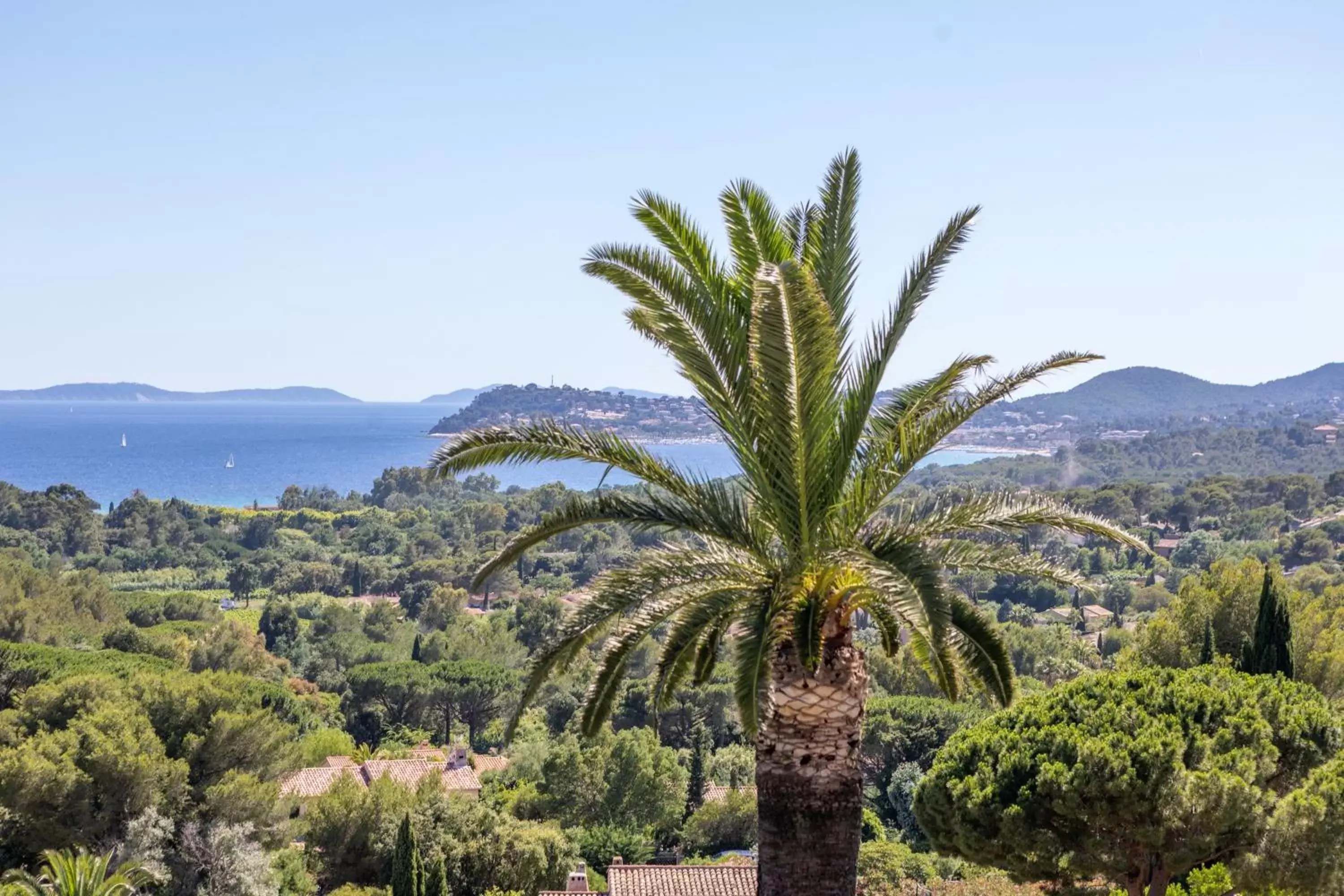 Sea view in Le Château de Mei Lese