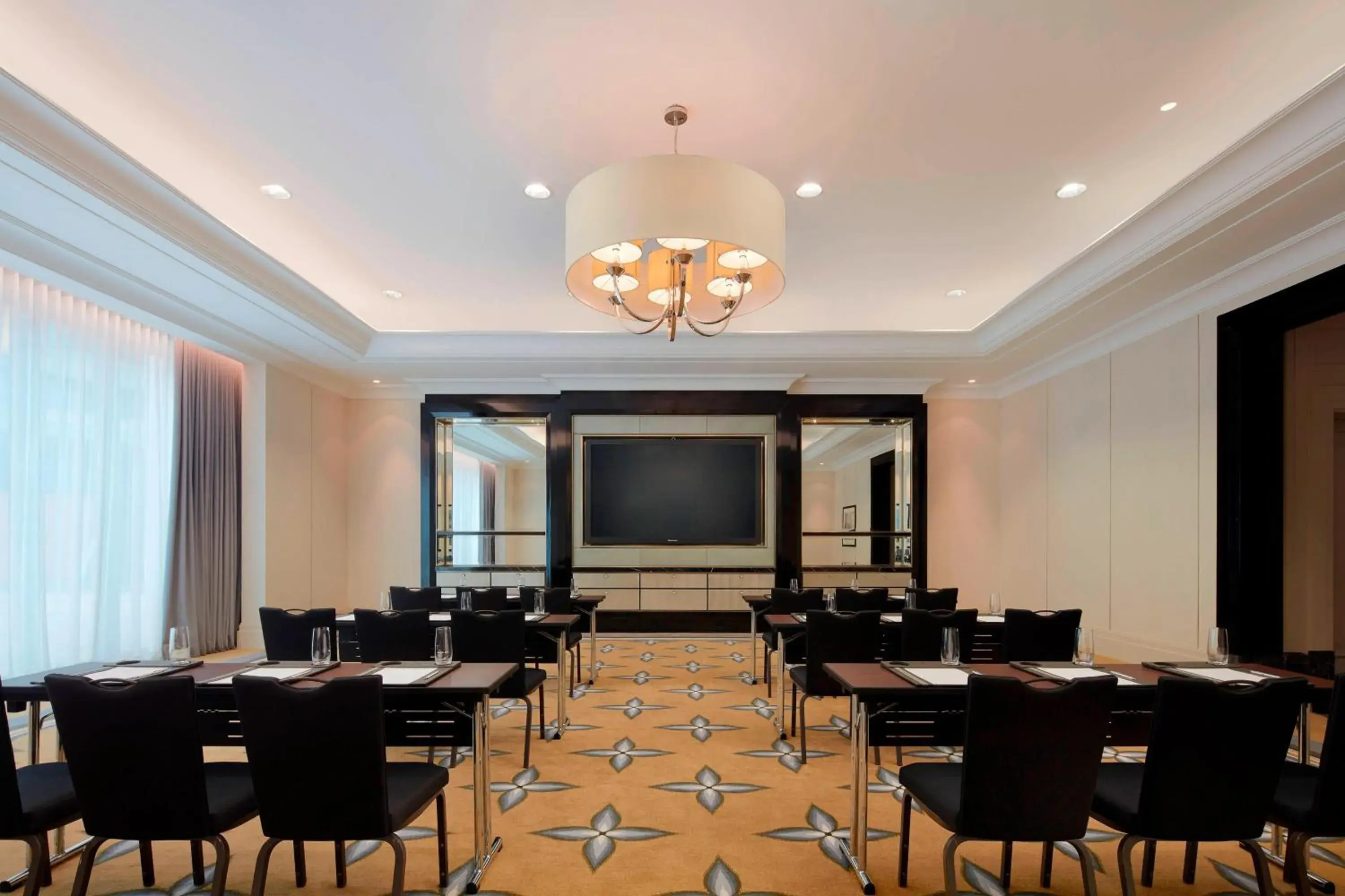 Meeting/conference room, Restaurant/Places to Eat in The St. Regis Kuala Lumpur