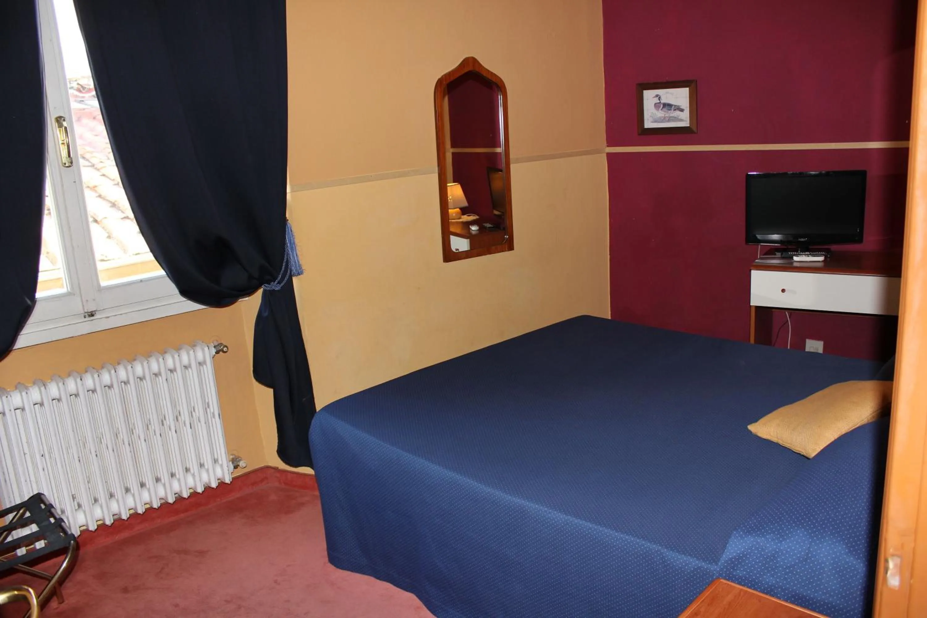 Photo of the whole room, Bed in Hotel San Lorenzo