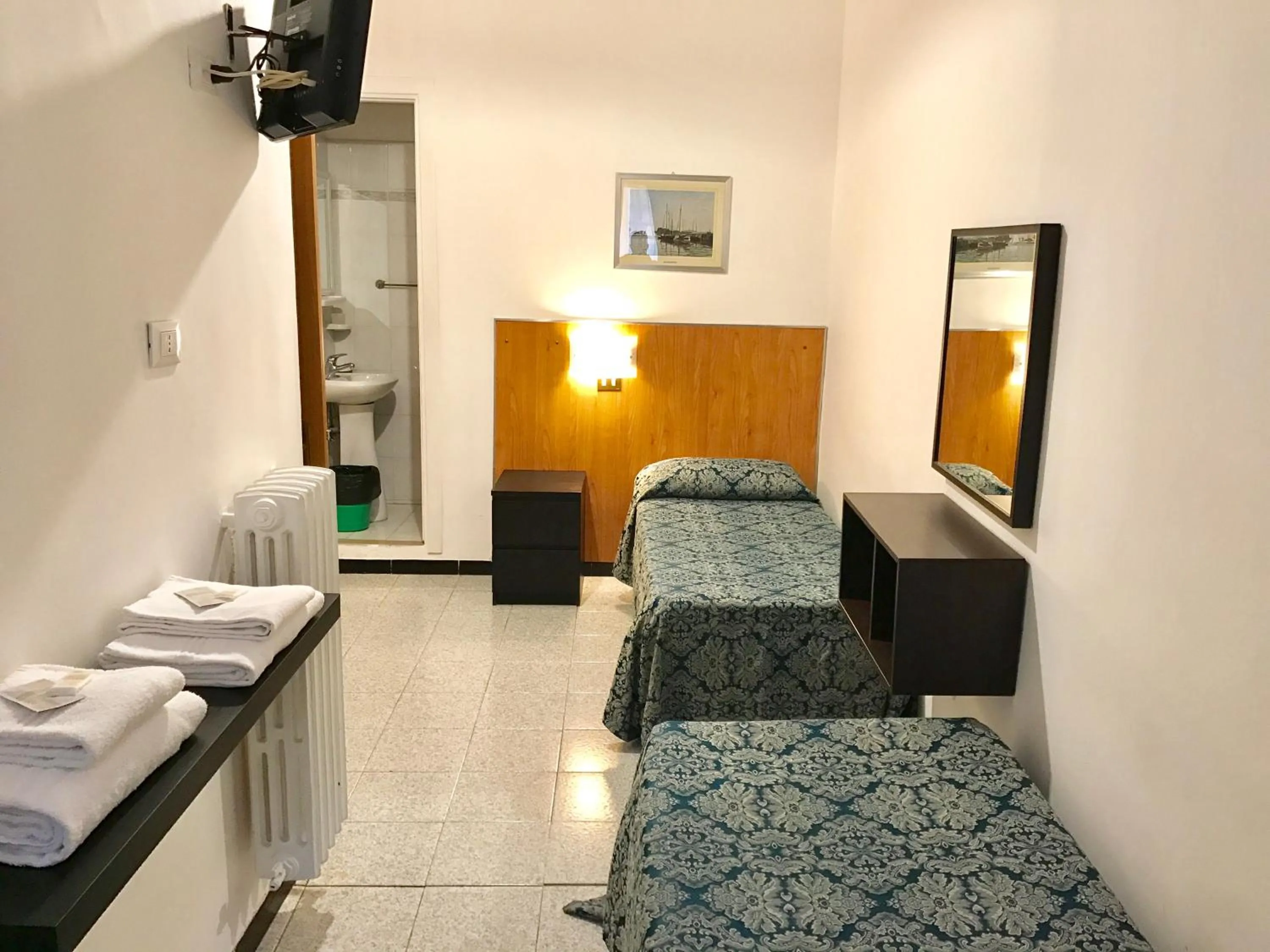 Photo of the whole room in Hotel Fiorenza