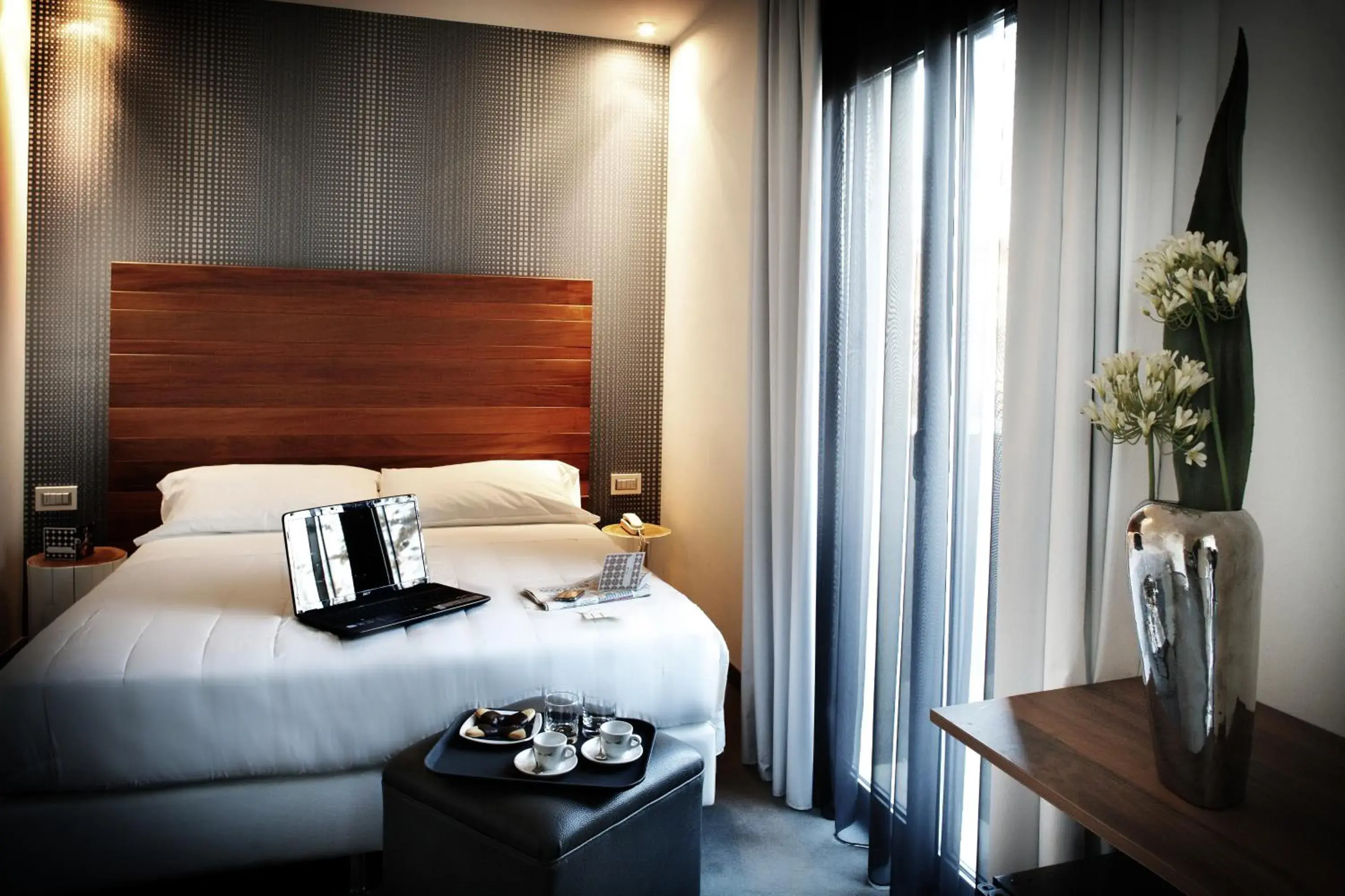 Photo of the whole room, Bed in Q Hotel