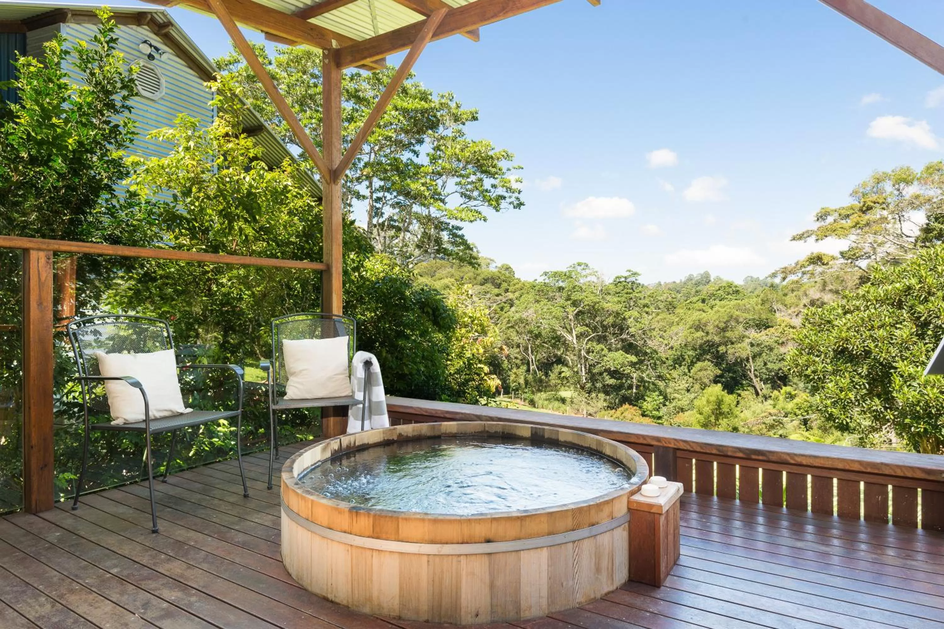 Hot Tub in Spicers Tamarind Retreat