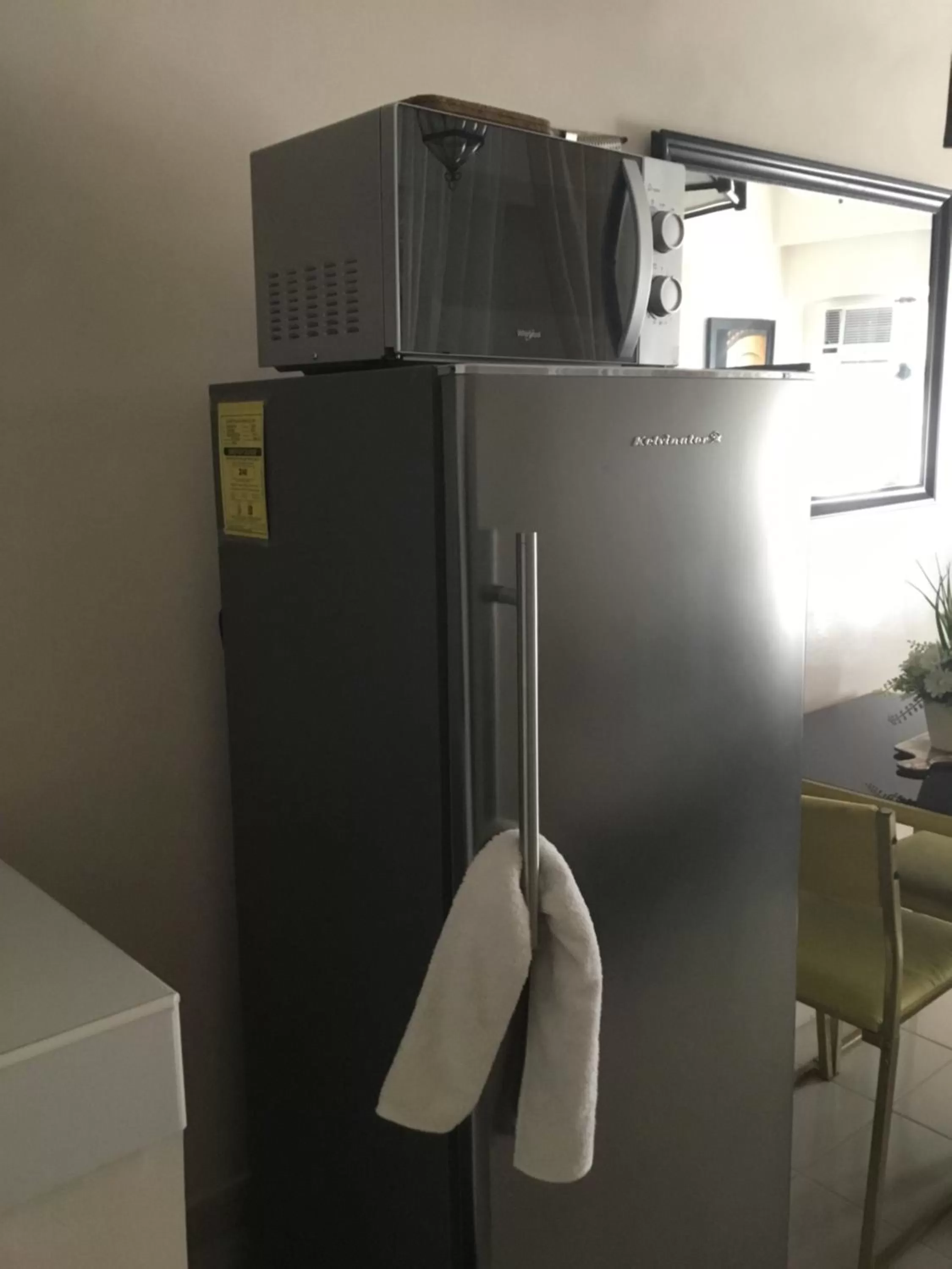 Condo with Free Swimming Pool & Viewing Deck