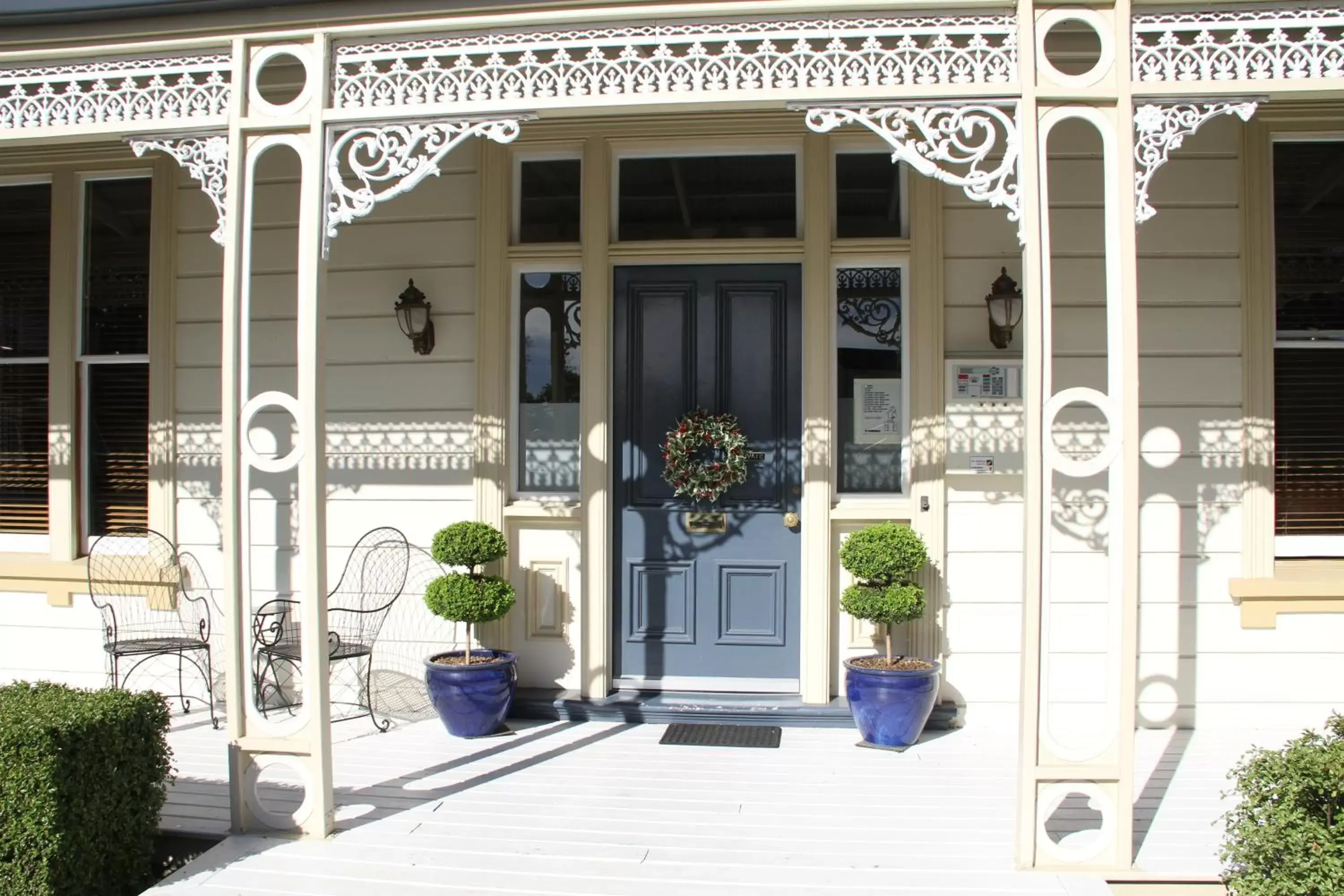 Facade/entrance in Merivale Manor Facade/entrance in Merivale Manor