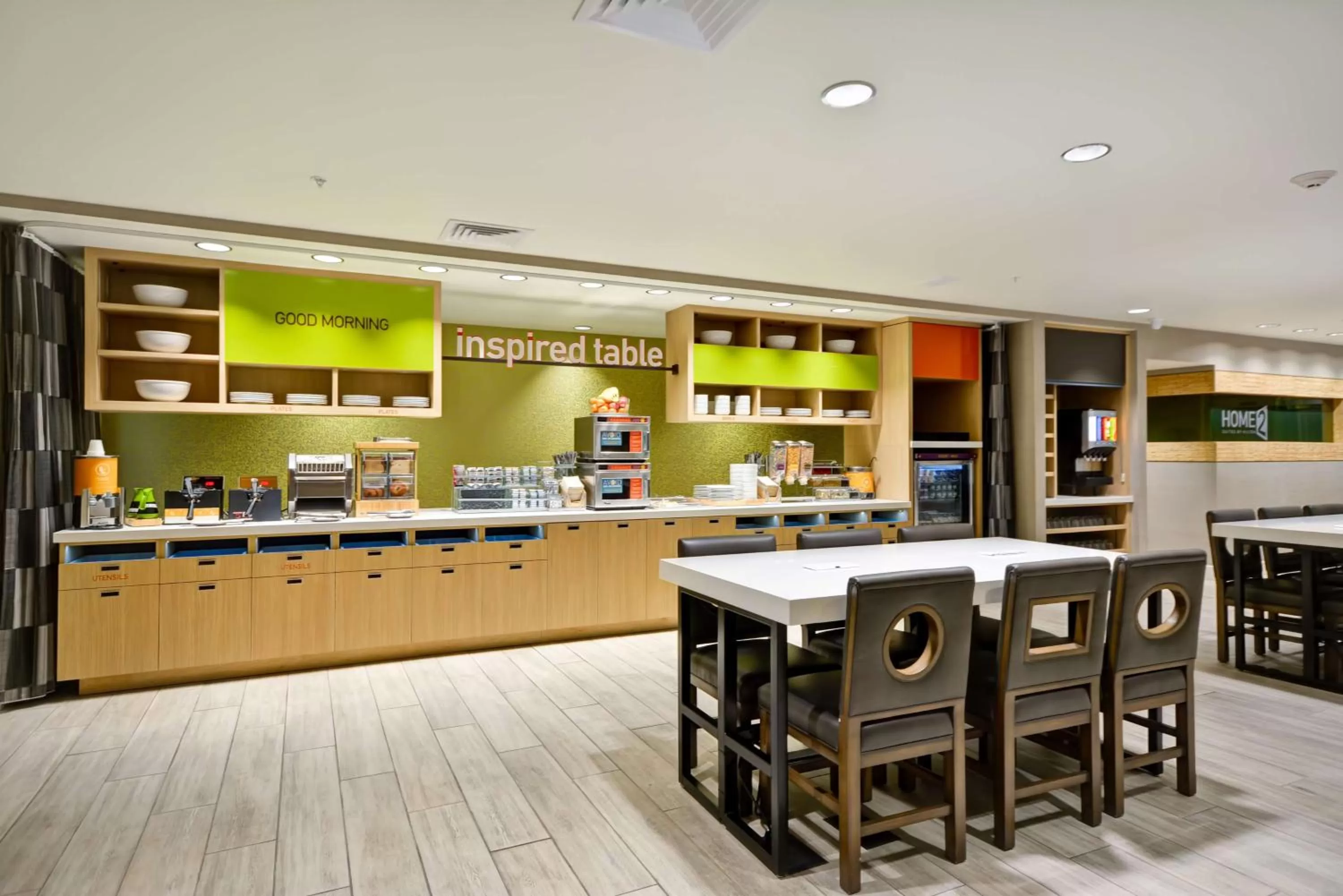 Dining area in Home2 Suites By Hilton Livermore