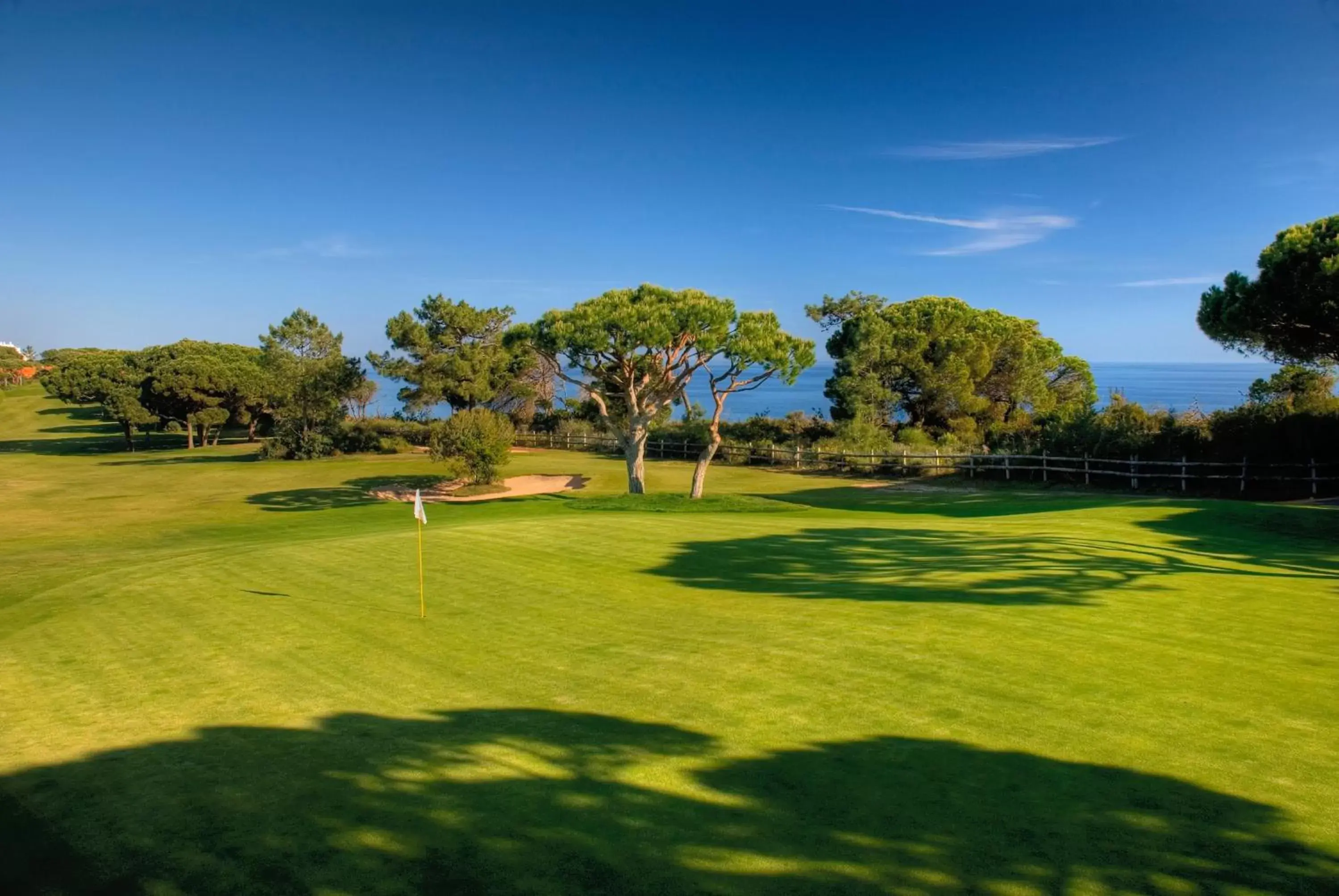 Golfcourse, Golf in Pine Cliffs Gardens