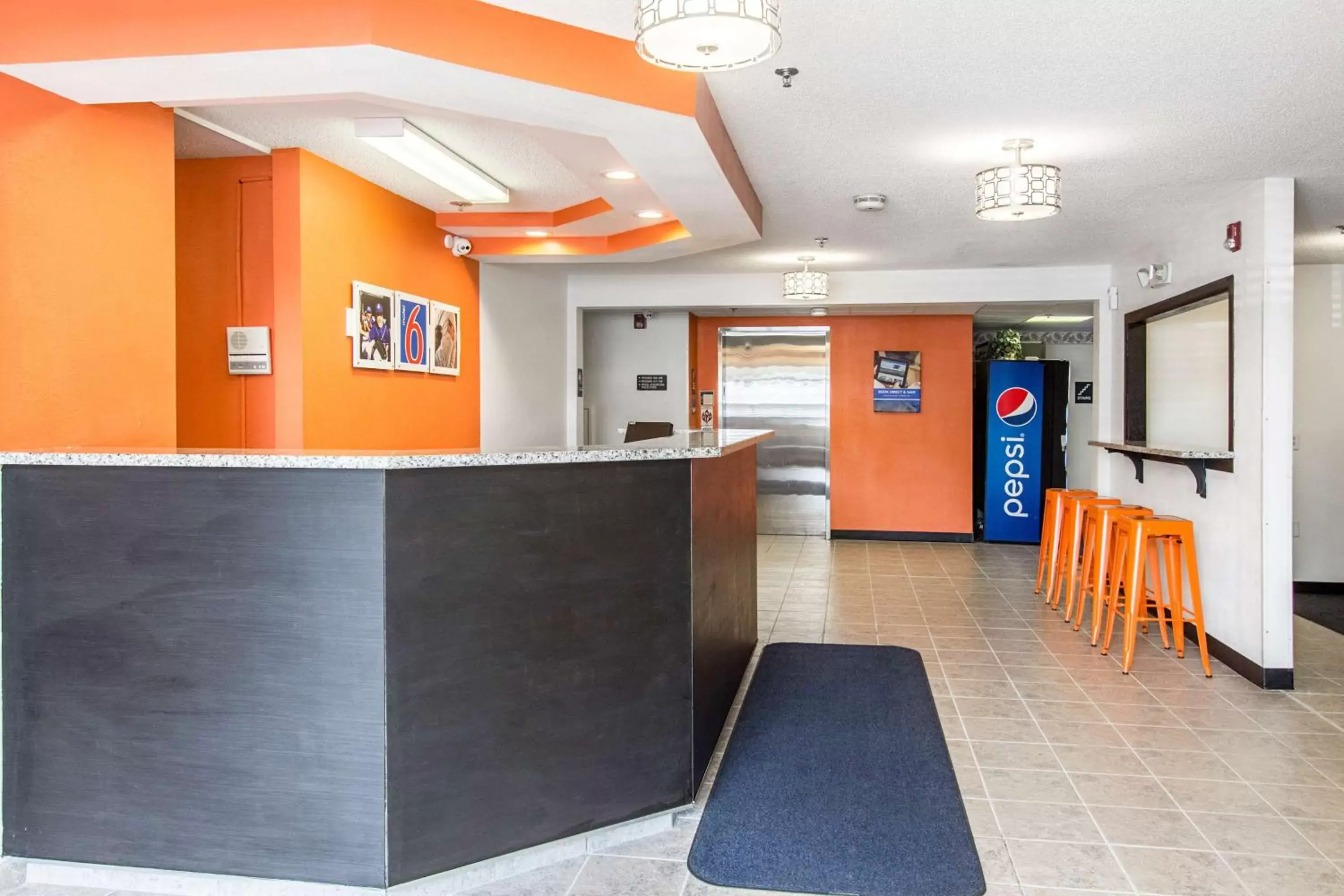 Lobby or reception, Lobby/Reception in Motel 6-Streetsboro, OH