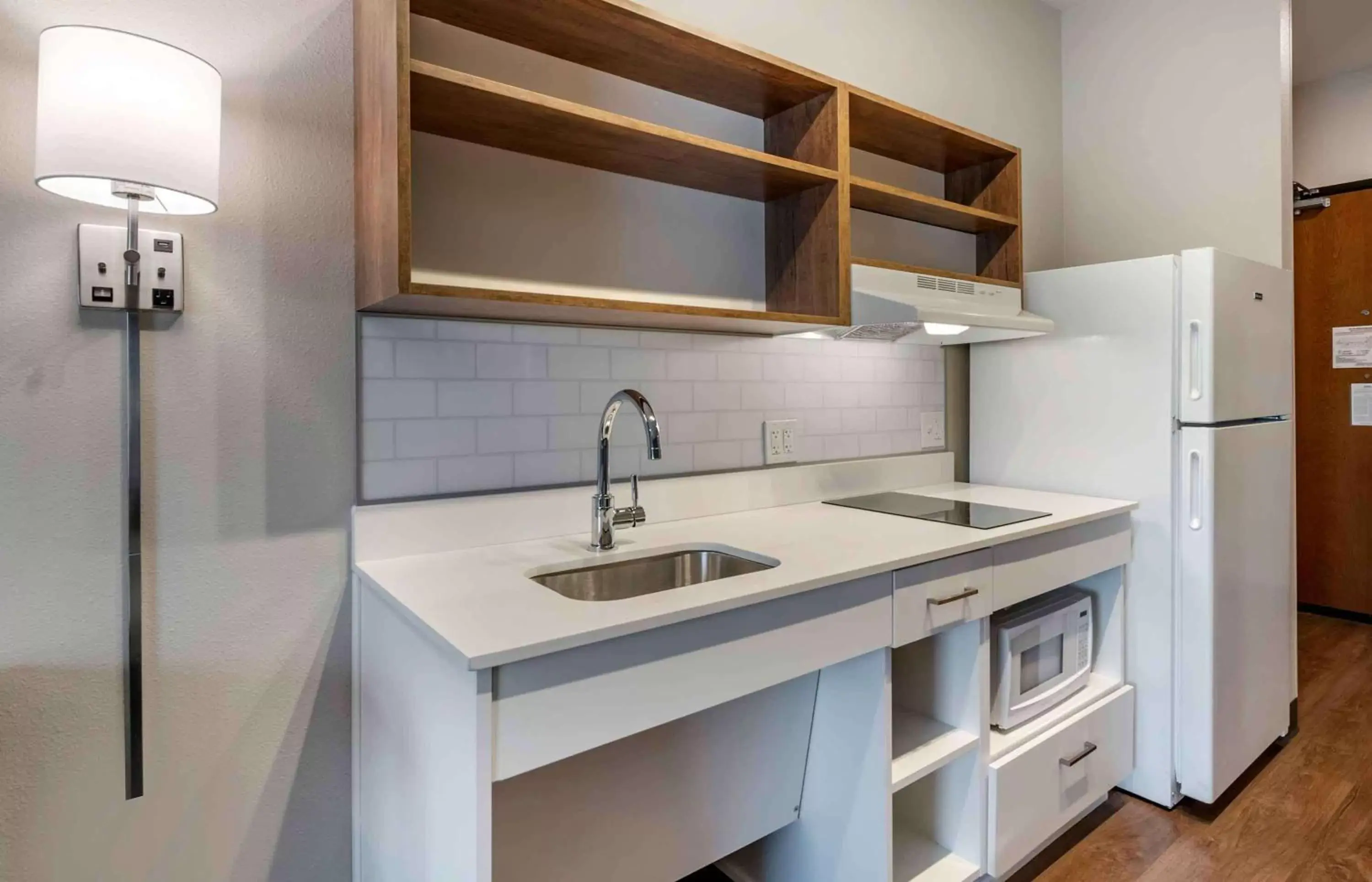 Bedroom, Kitchen/Kitchenette in Extended Stay America Premier Suites - Melbourne - I-95