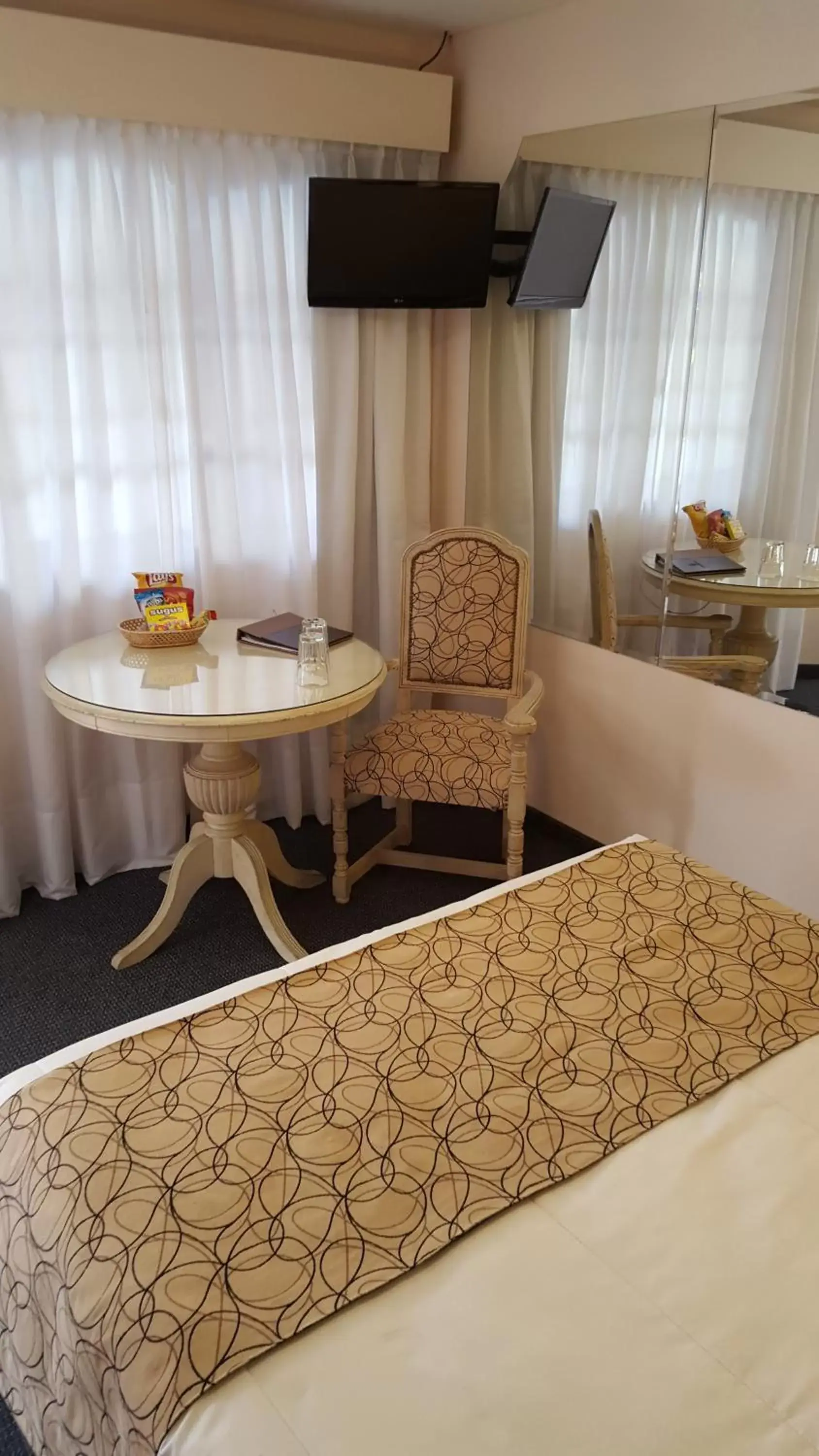 Bedroom in Centuria Hotel Buenos Aires