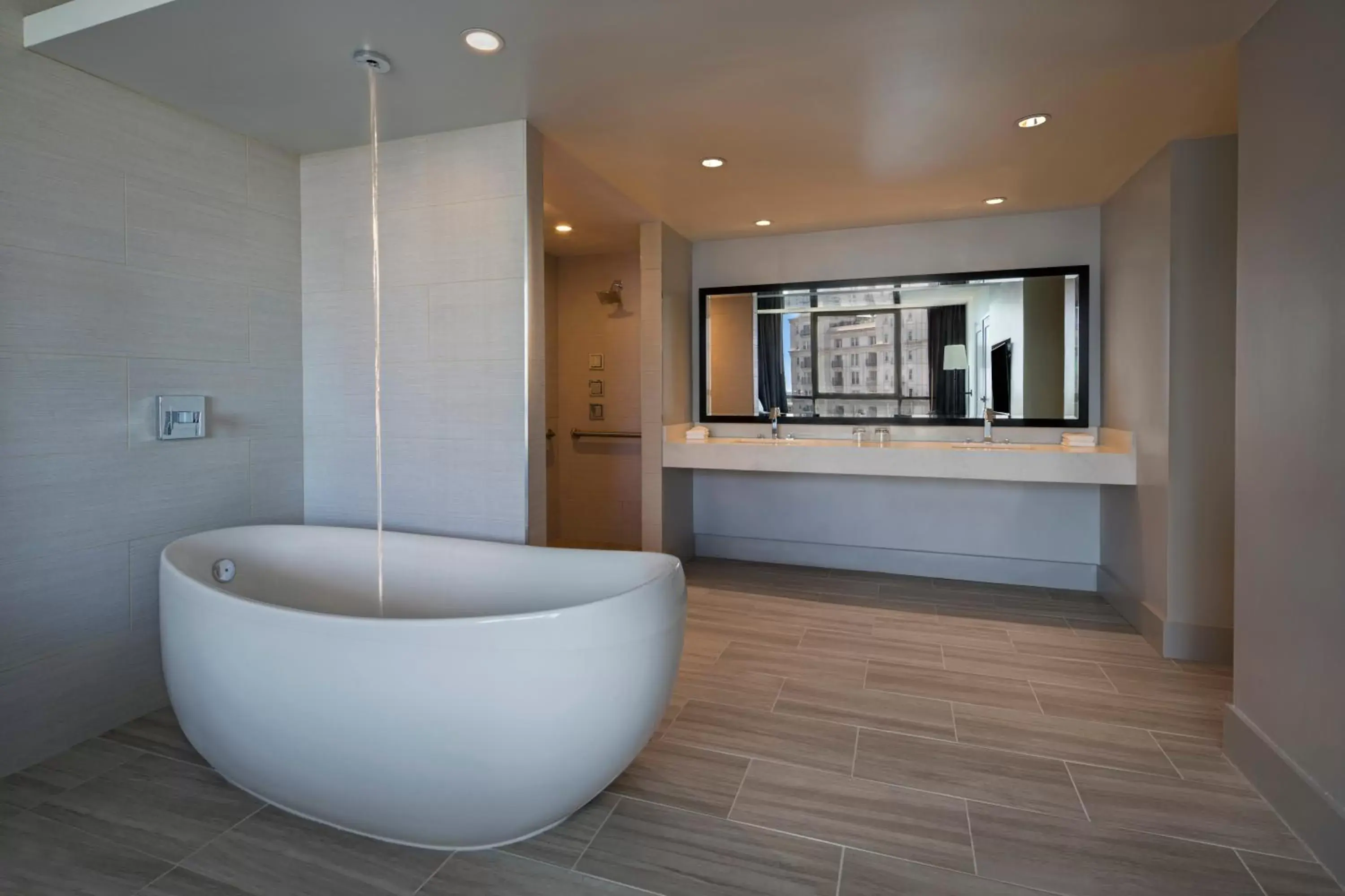 Shower, Bathroom in The Starling Atlanta Midtown, Curio Collection by Hilton