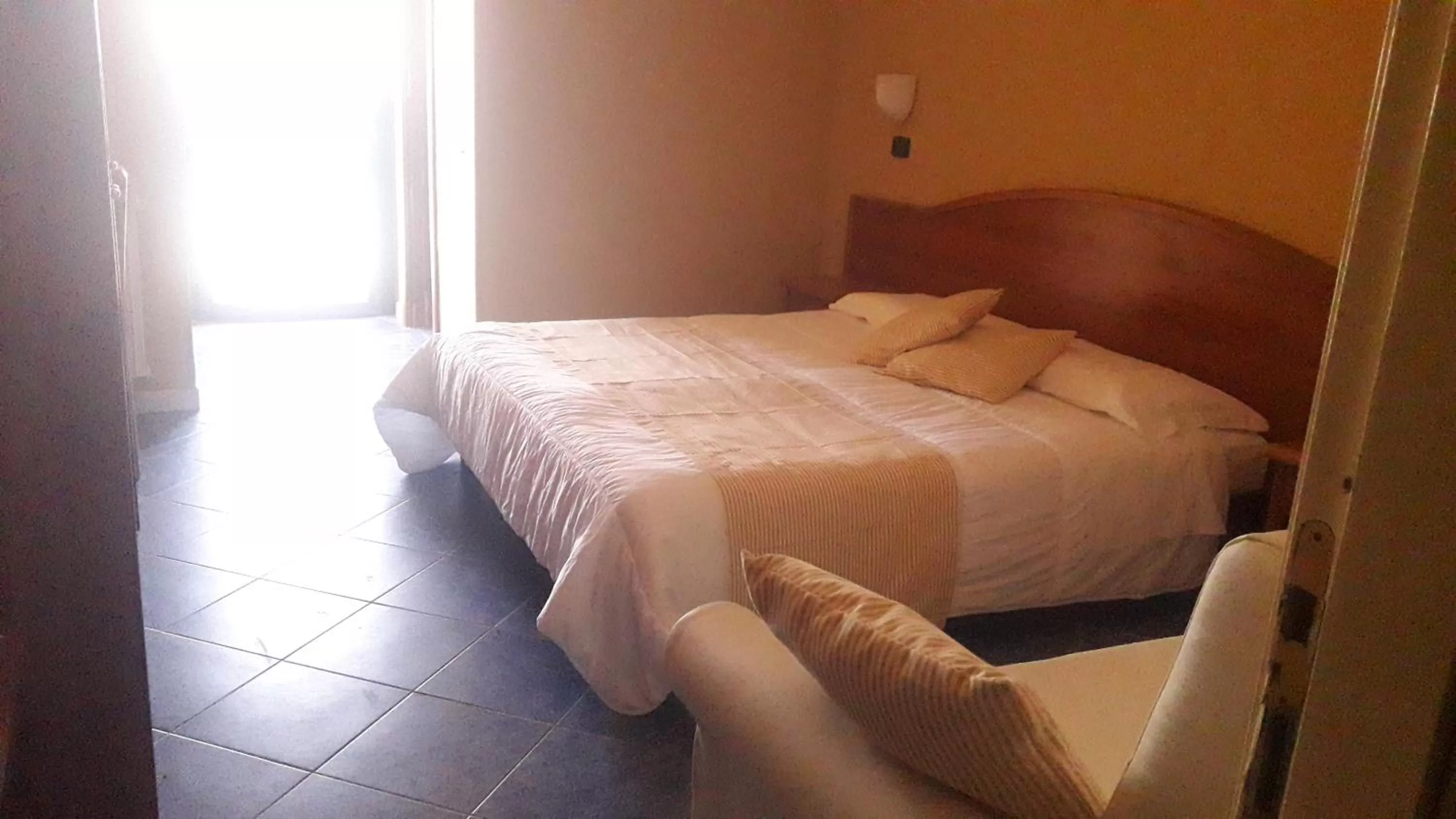 Photo of the whole room, Bed in Hotel Beaurivage