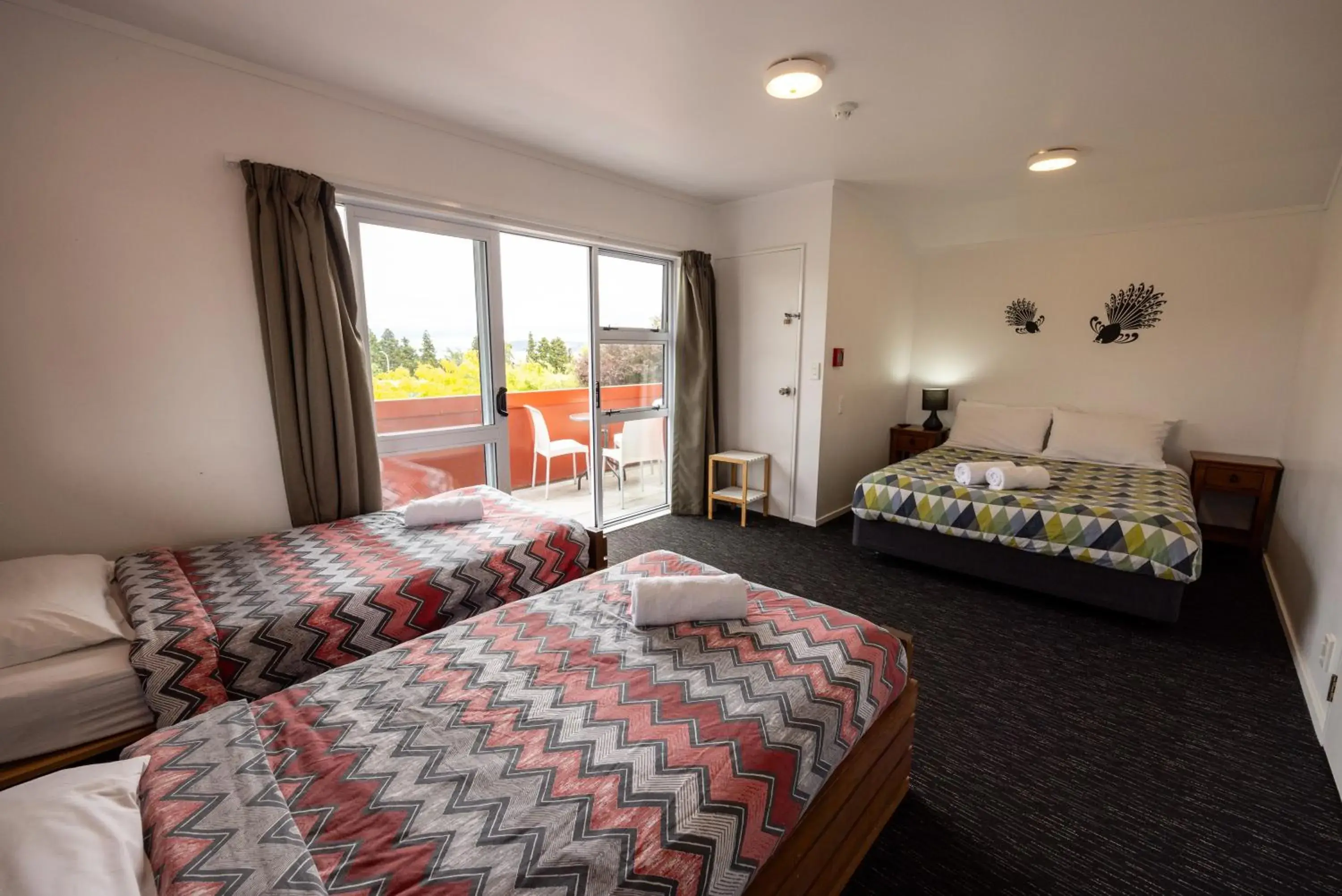 Bed in Haka Lodge Taupo