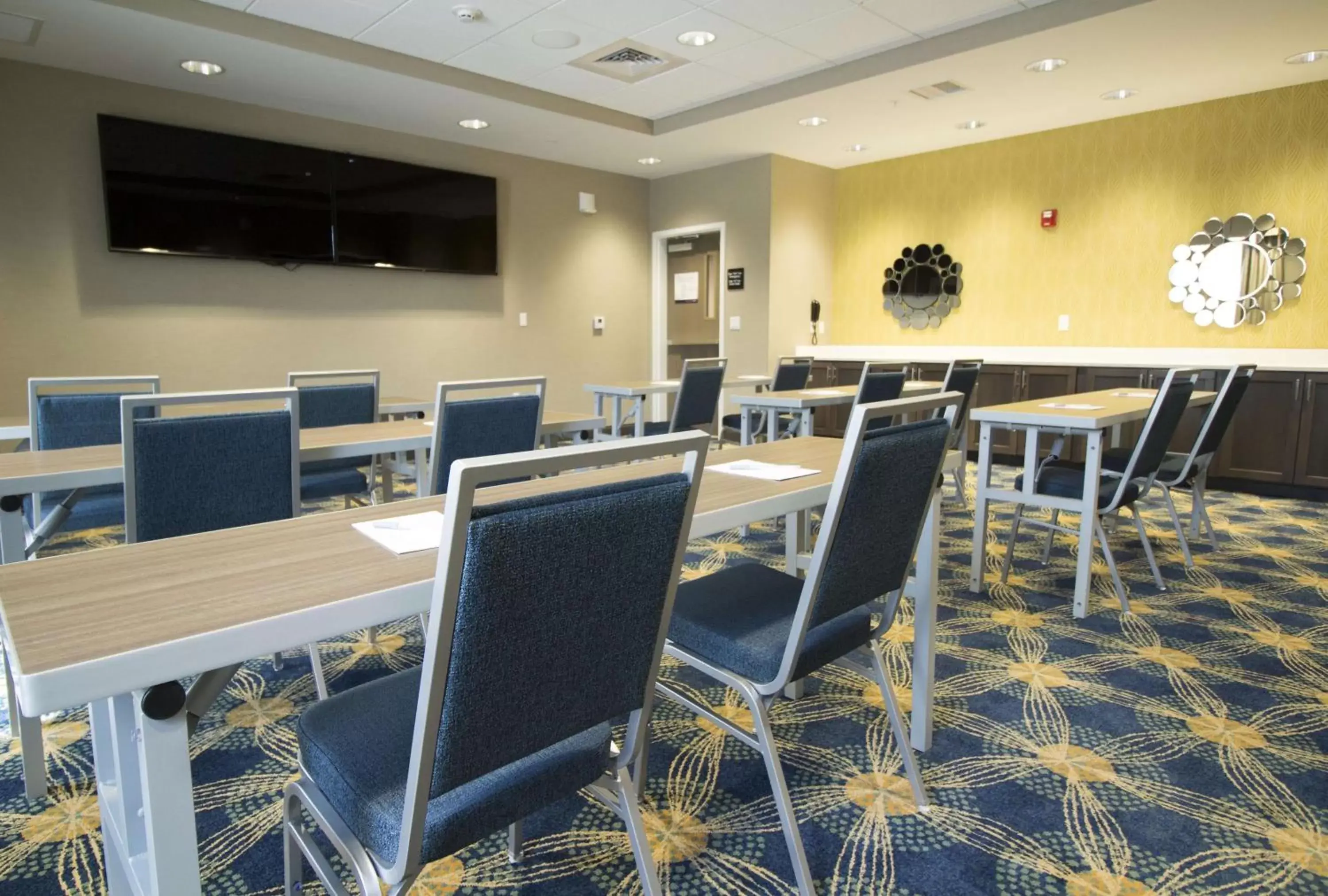 Meeting/conference room in Hampton Inn Decatur, Mt. Zion, IL