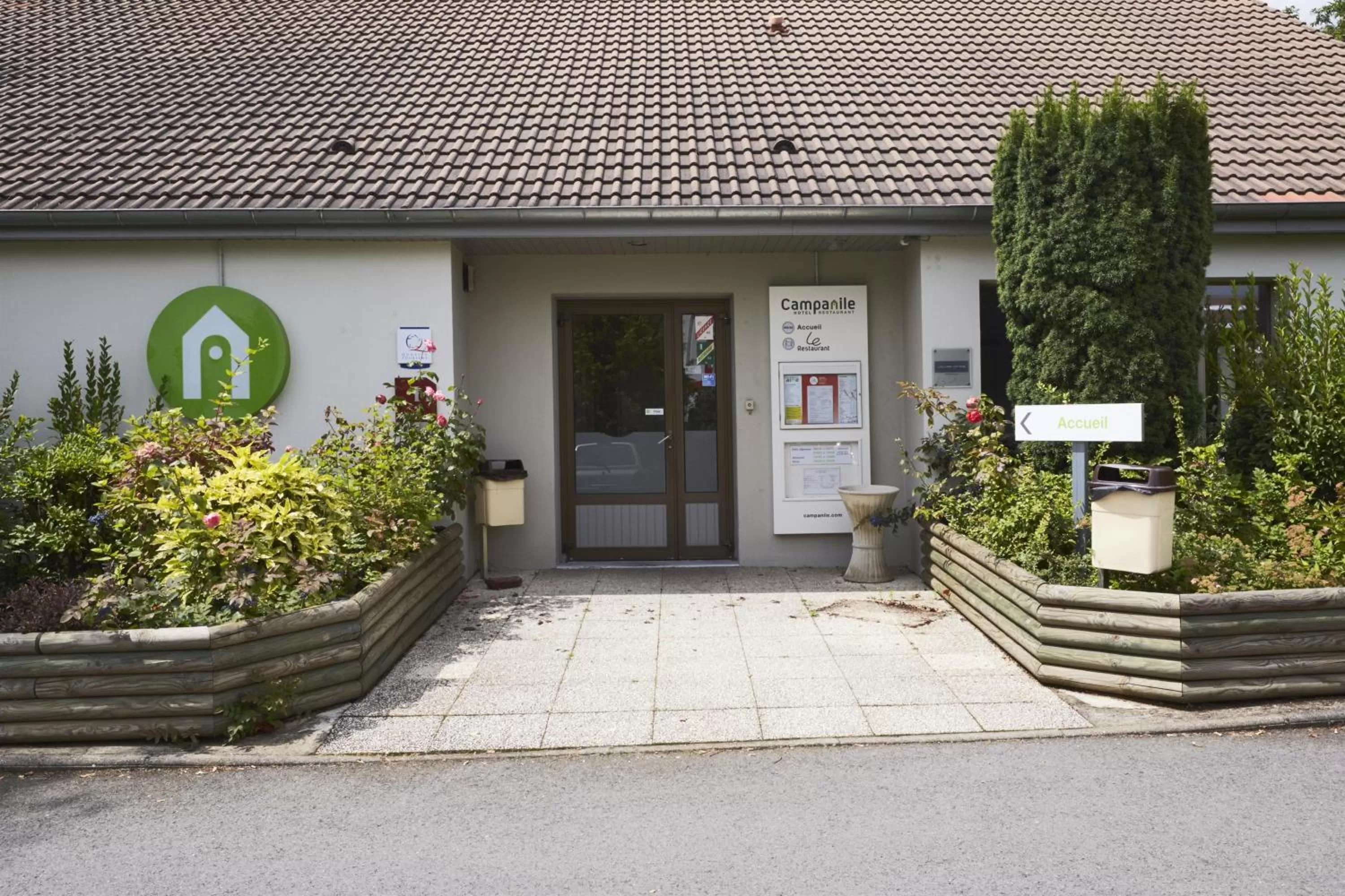 Facade/entrance in Campanile Arras - Saint-Nicolas