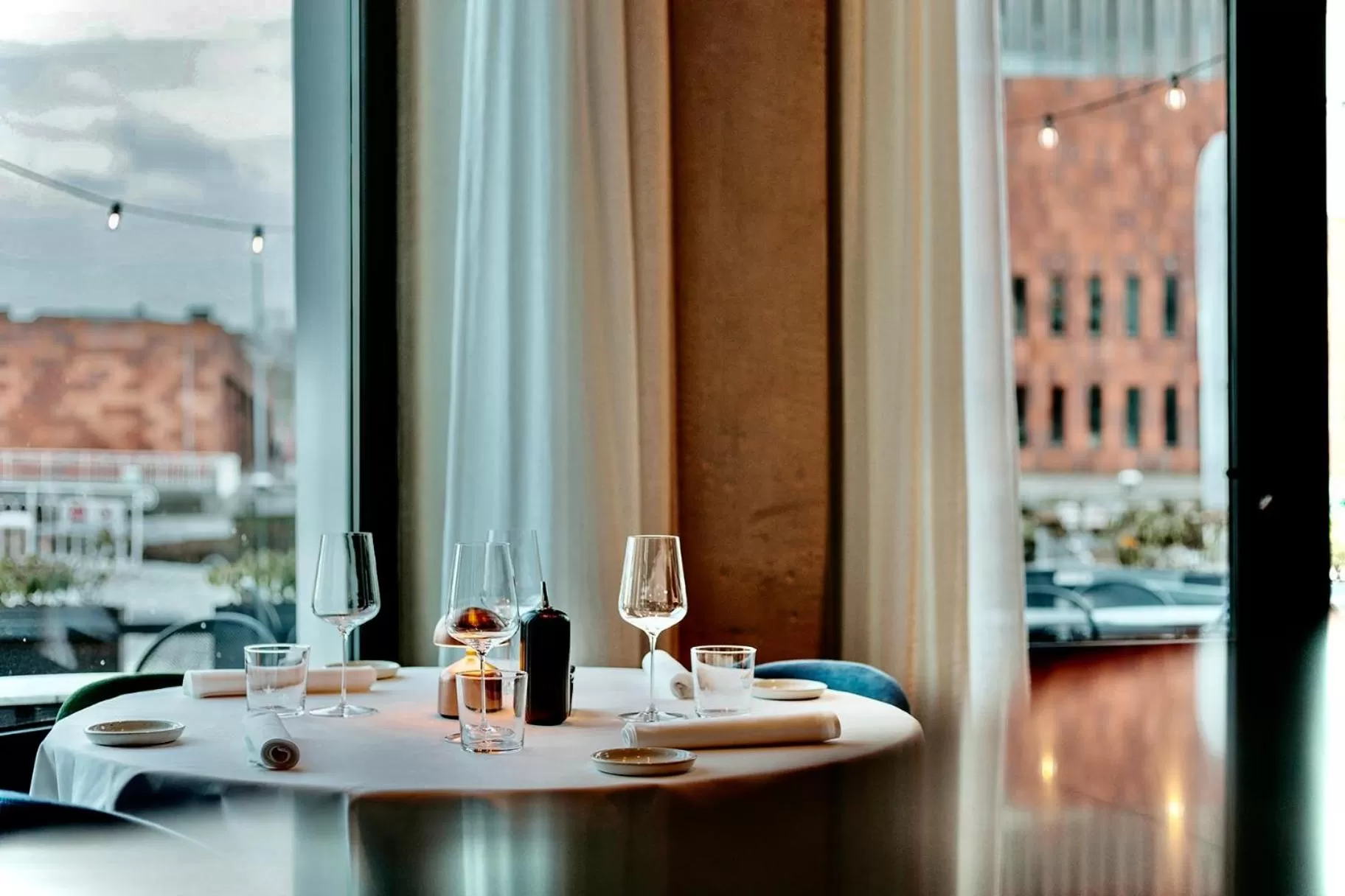 Restaurant/places to eat in U Eat & Sleep Antwerp