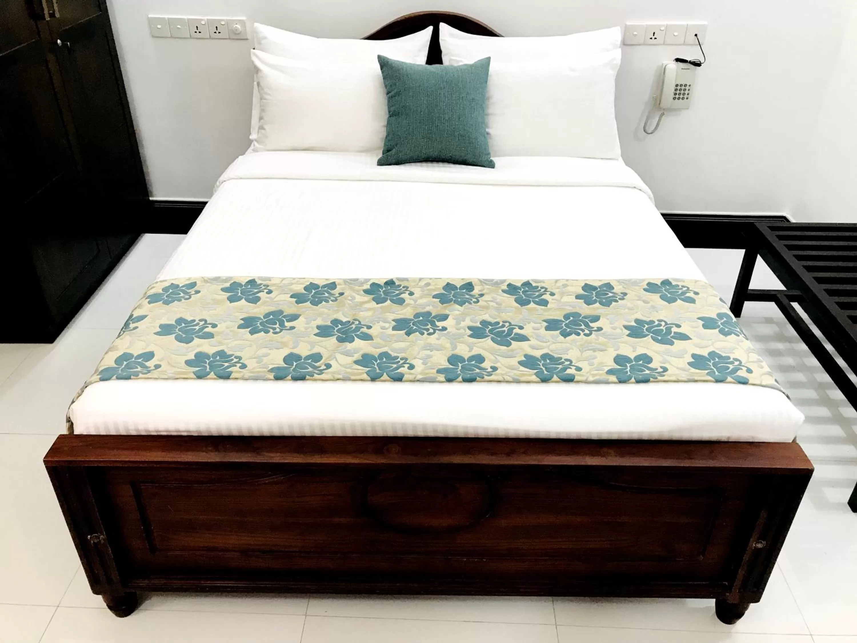 Bedroom, Bed in Siluni's Villa