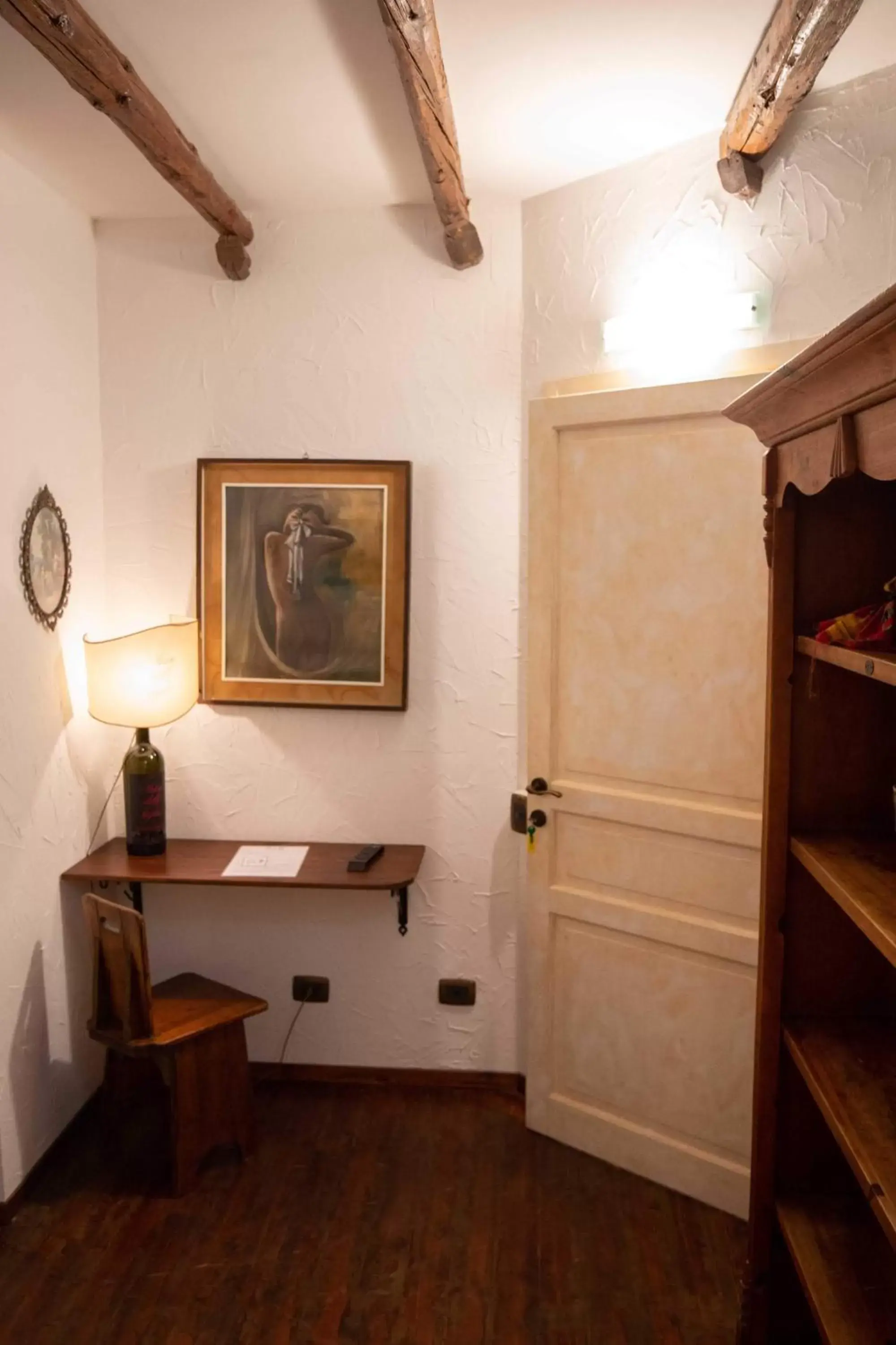 Bathroom, TV/Entertainment Center in La Casa In Pietra