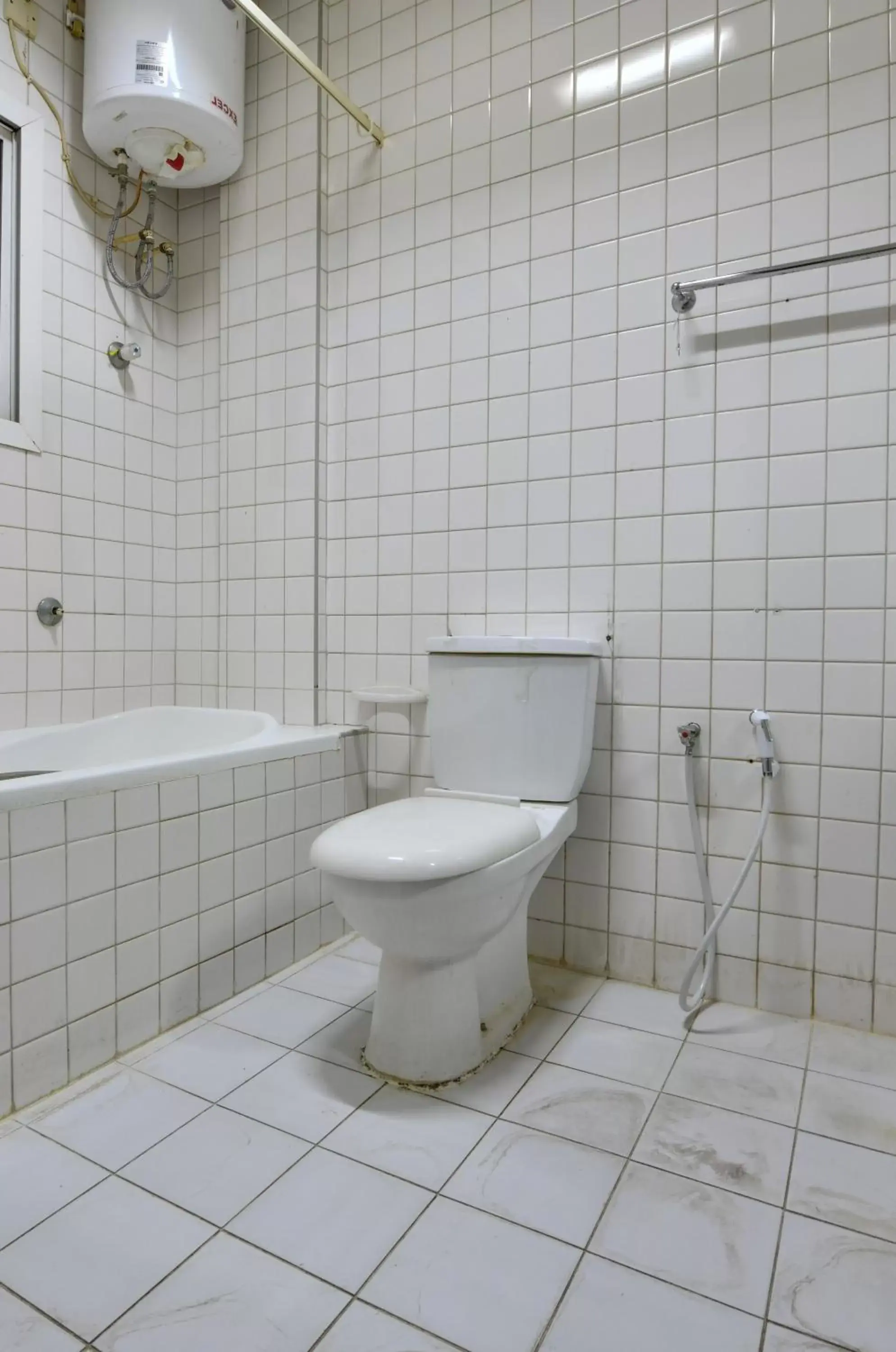 Bathroom in Super OYO 426 All Day Hostel at Sukhmvit