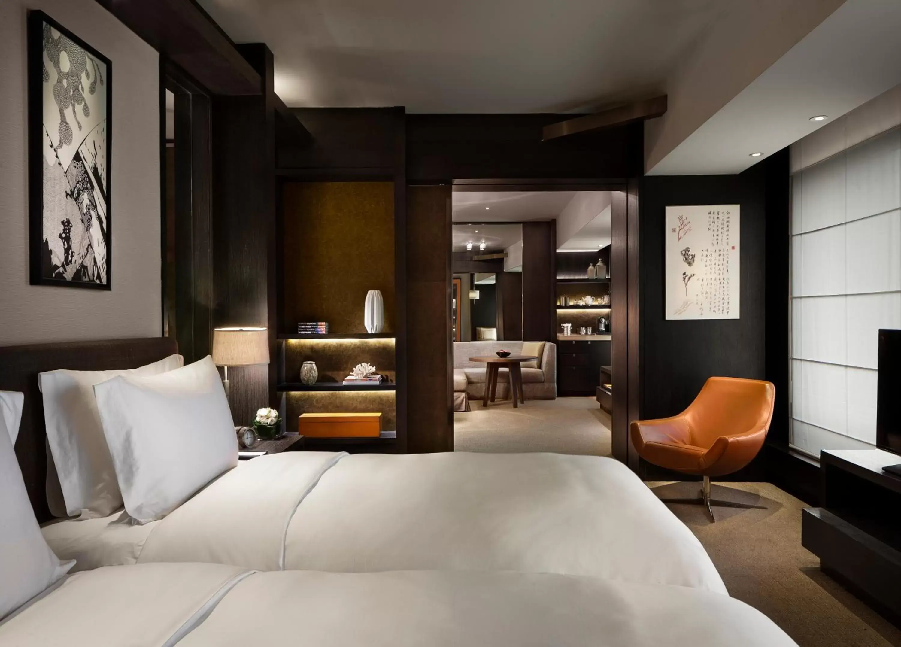 Photo of the whole room, Bed in Rosewood Beijing