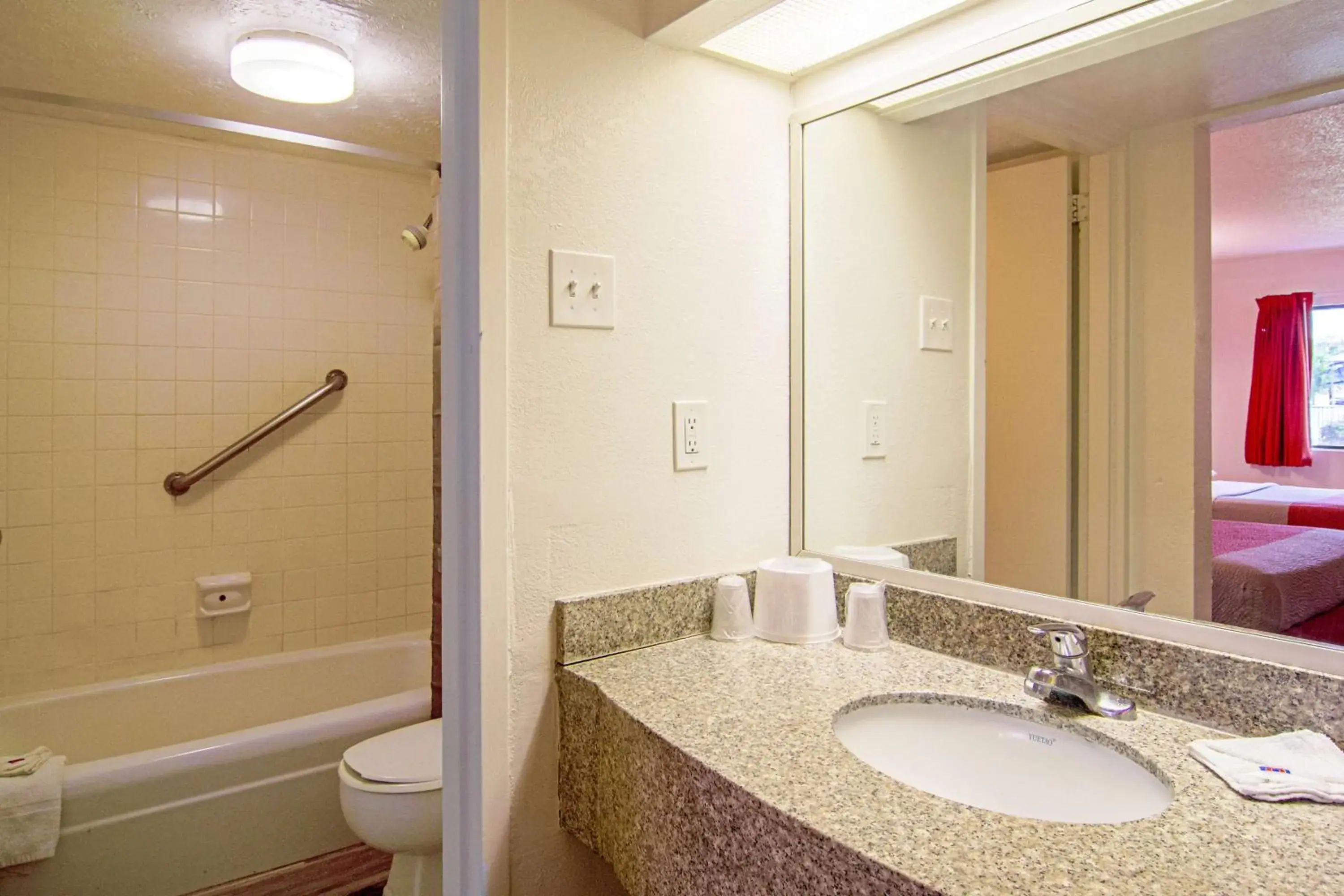 Shower, Bathroom in Motel 6-Starke, FL
