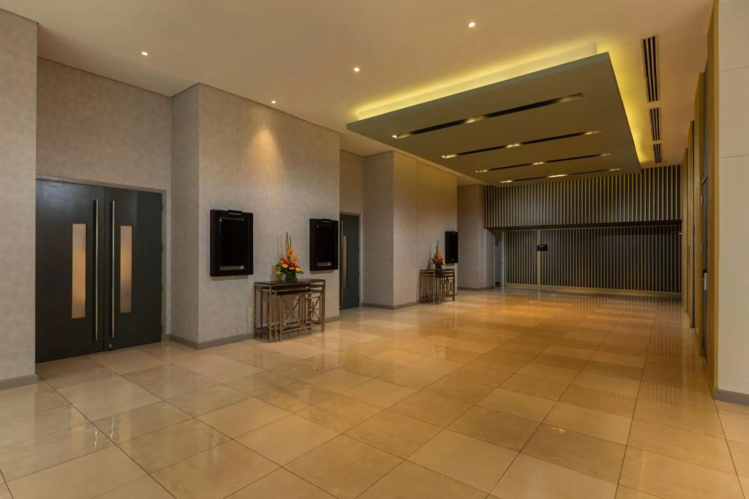 Meeting/conference room, Lobby/Reception in Park Inn By Radisson Clark