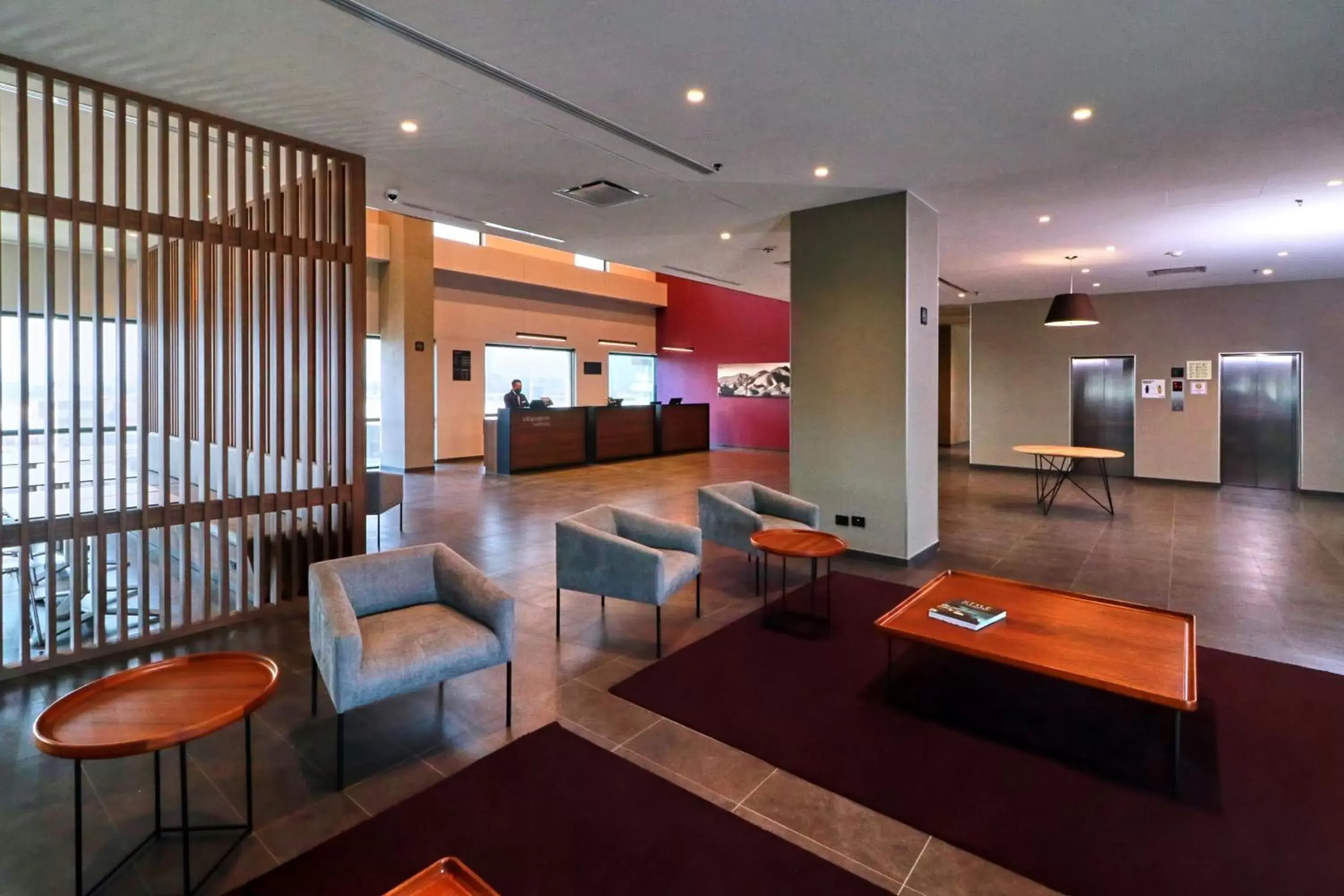 Lobby or reception, Lounge/Bar in City Express by Marriott Monterrey Universidad