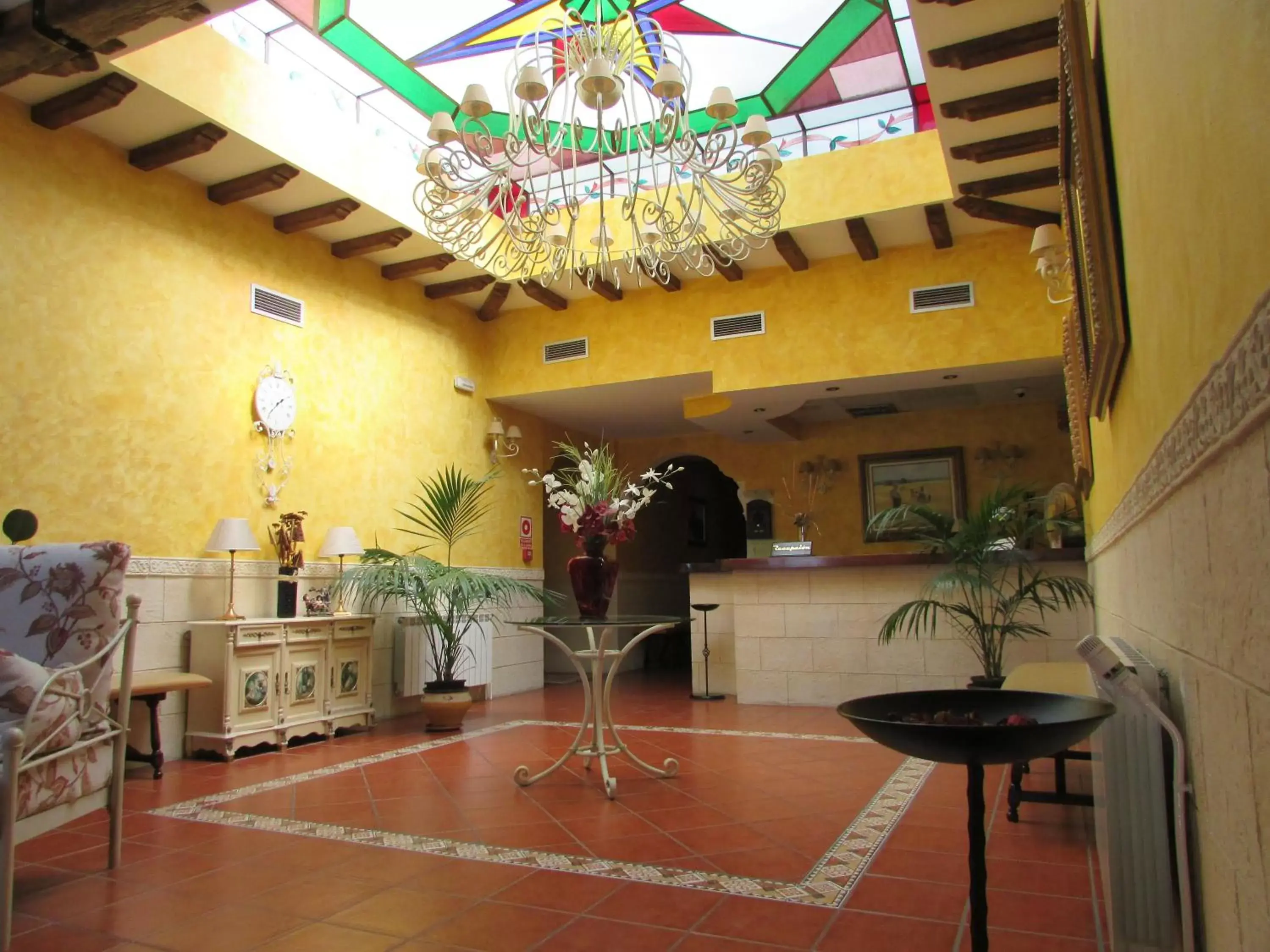 Lobby or reception in Hotel Real Castillo