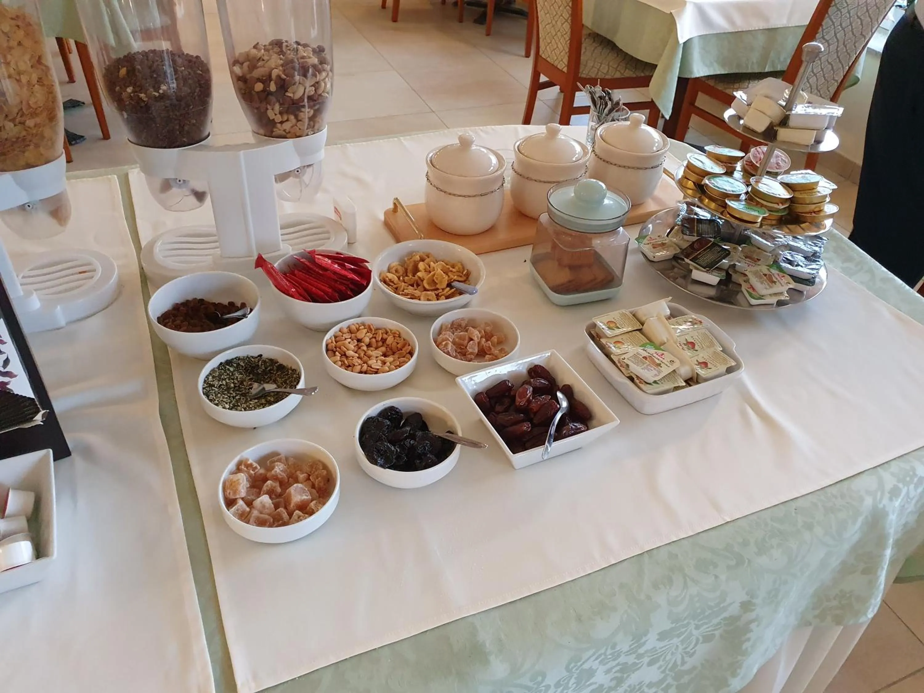 Buffet breakfast in Gasthof Hotel Zur Post
