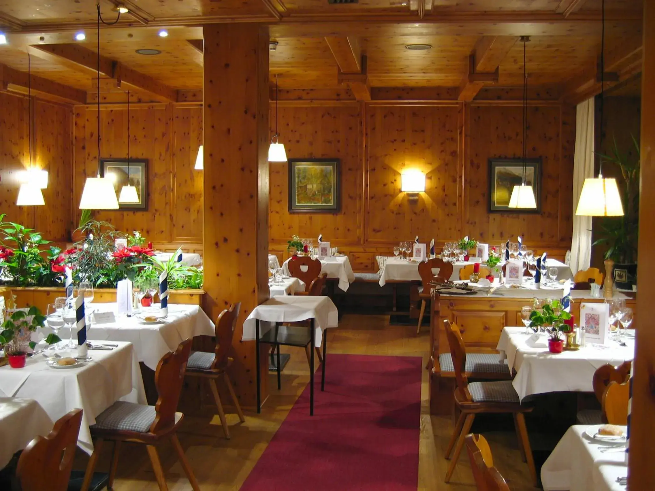 Restaurant/Places to Eat in SPA Hotel Erzherzog Johann