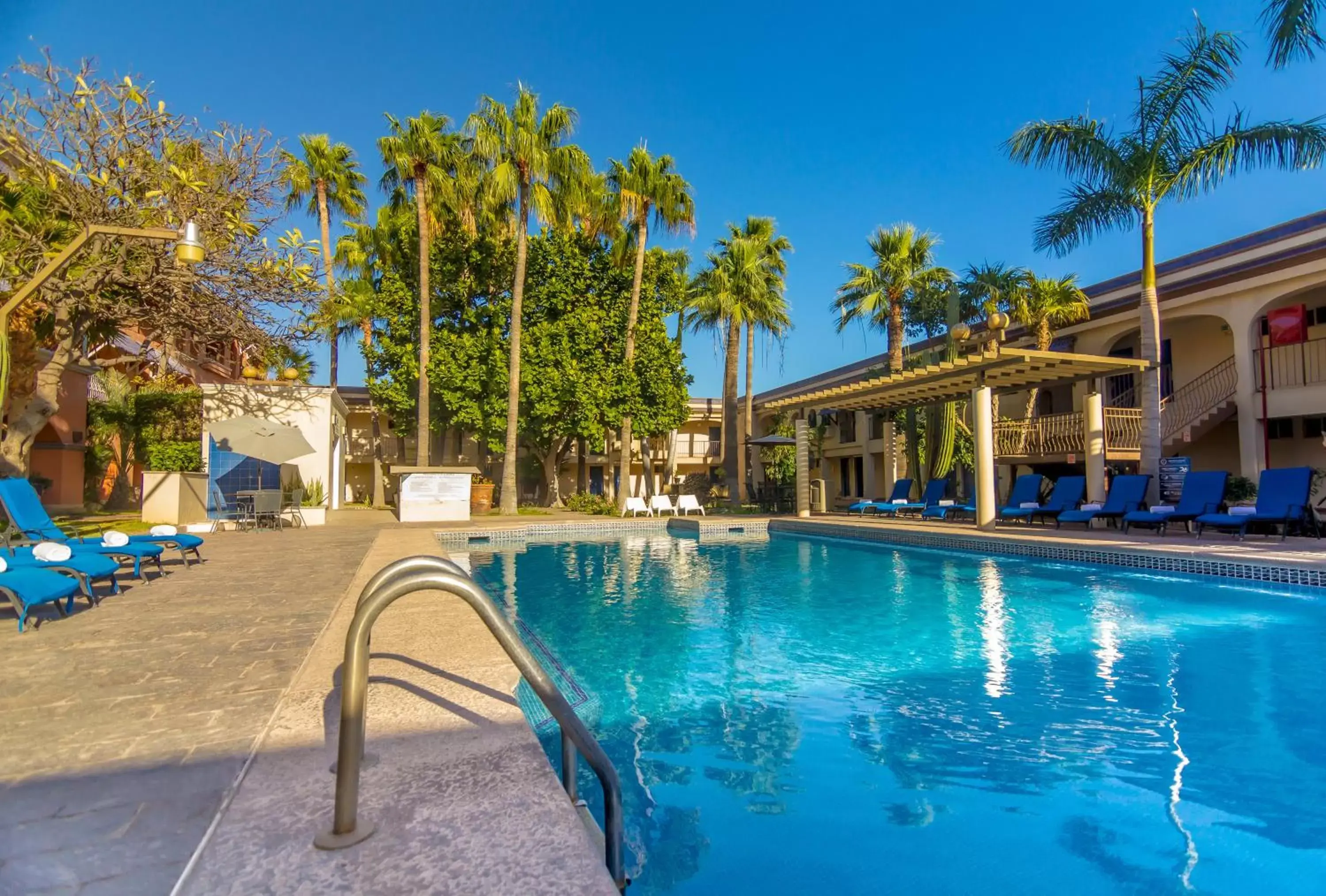 Swimming Pool in Gamma Guaymas Armida Hotel
