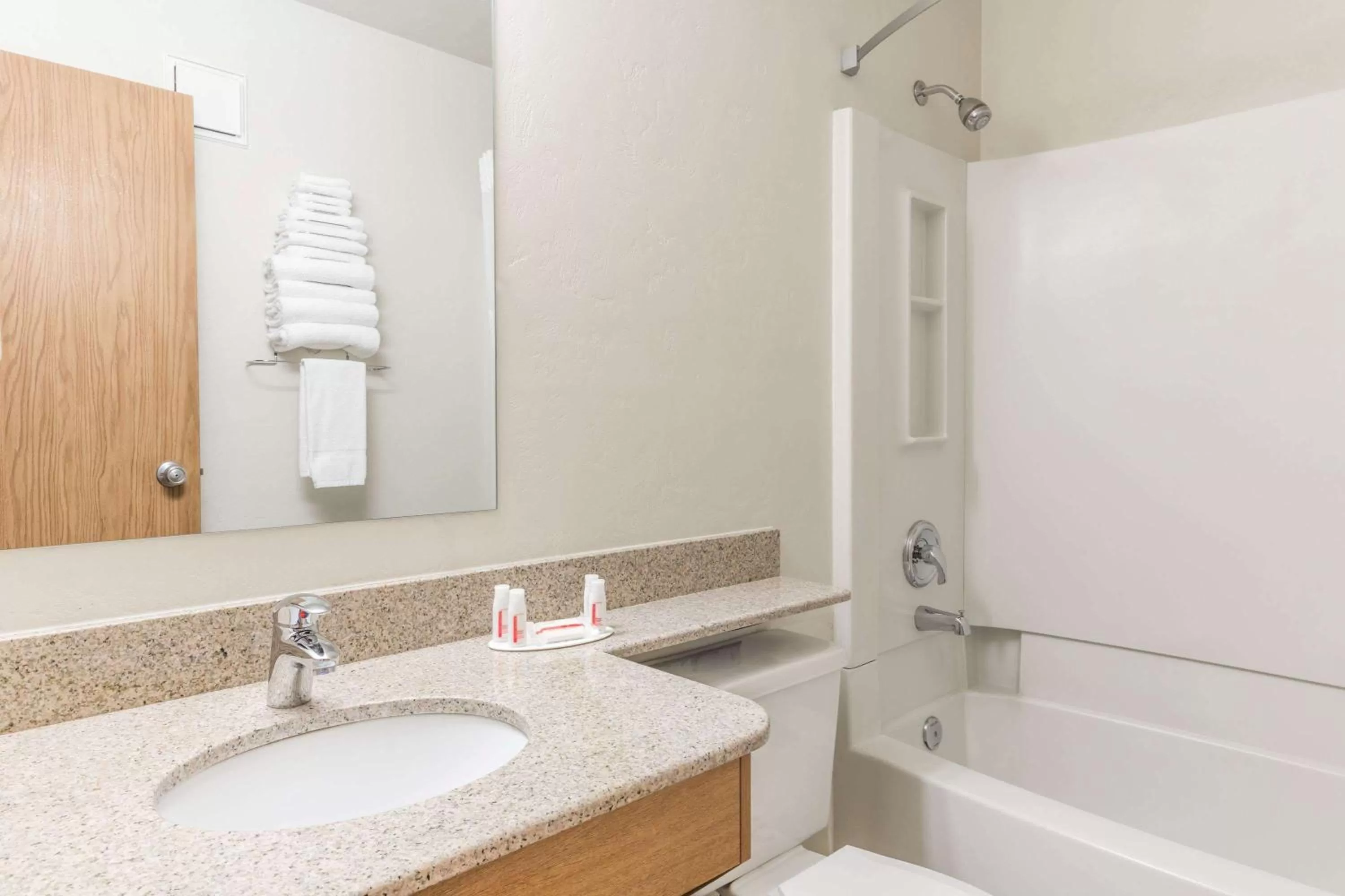 Bathroom in Super 8 by Wyndham Bend