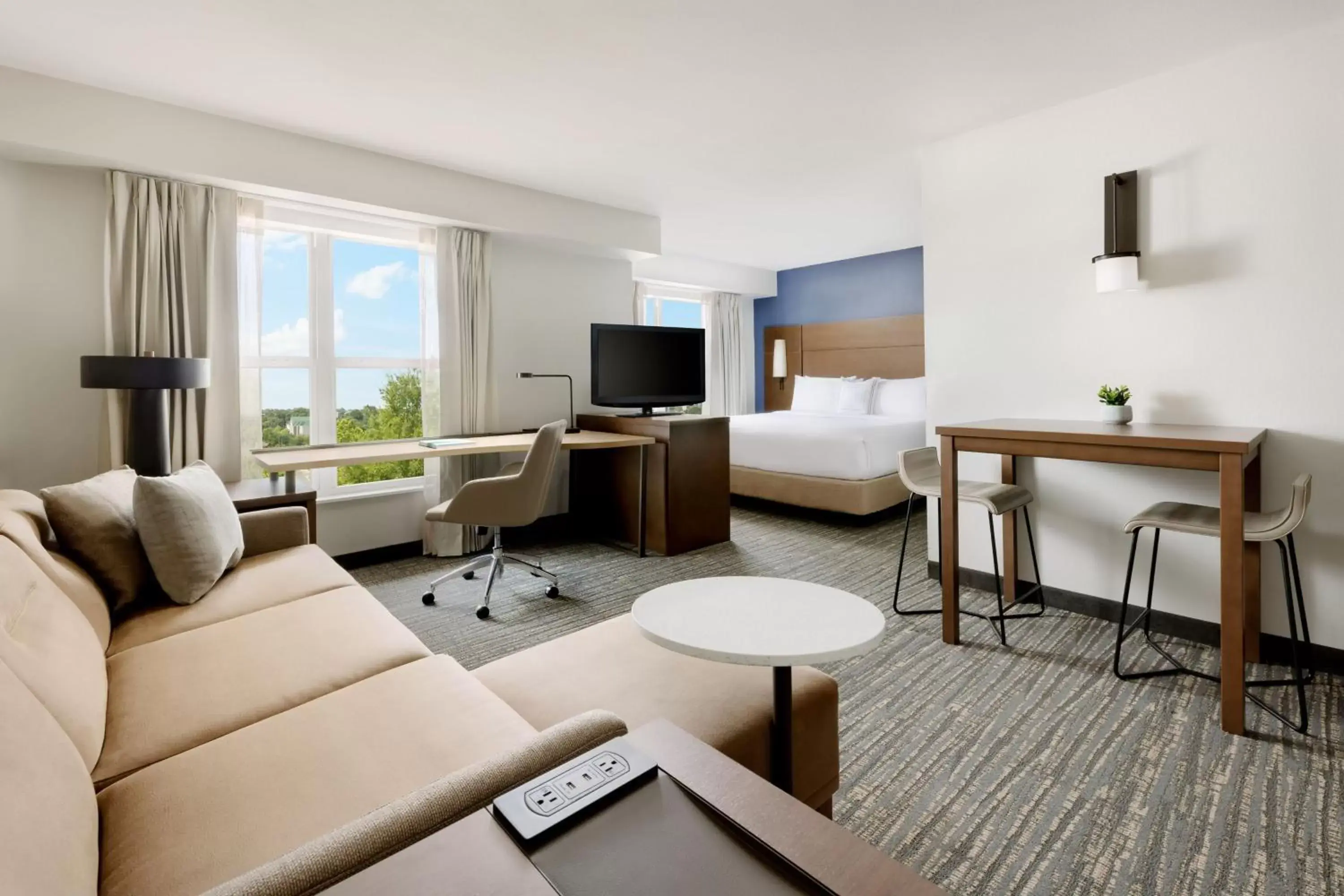 Bedroom, Seating Area in Residence Inn Potomac Mills Woodbridge