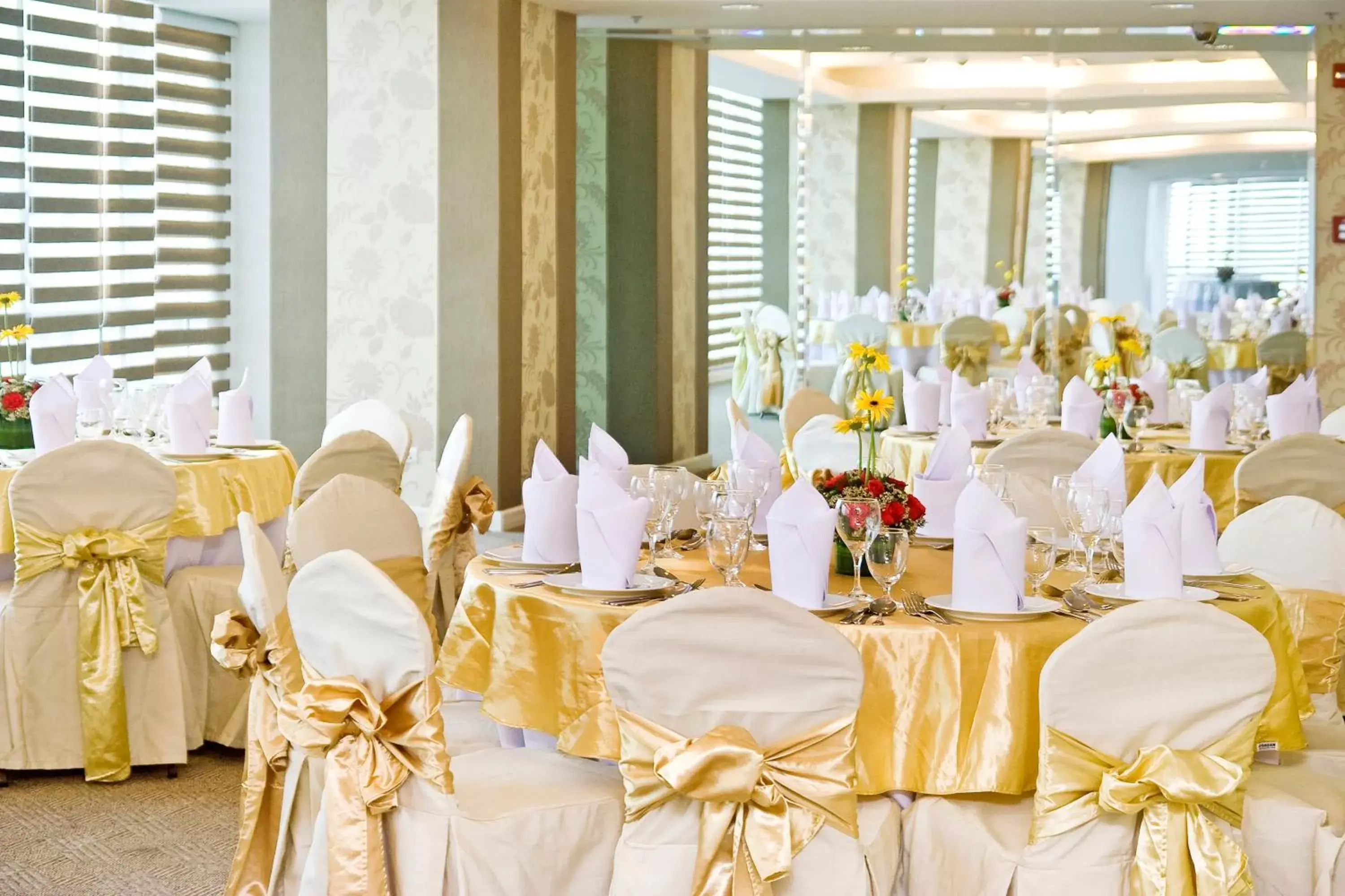 Banquet/Function facilities, Banquet Facilities in St Giles Hotel Makati