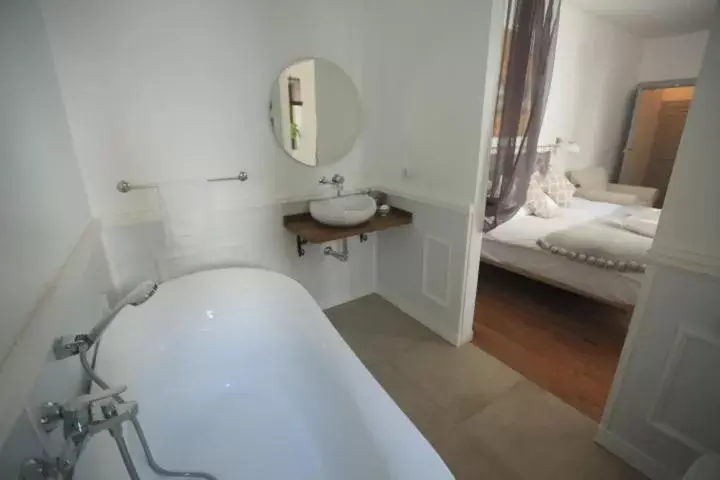 Photo of the whole room, Bathroom in Casa Rural Miller's of Frigiliana