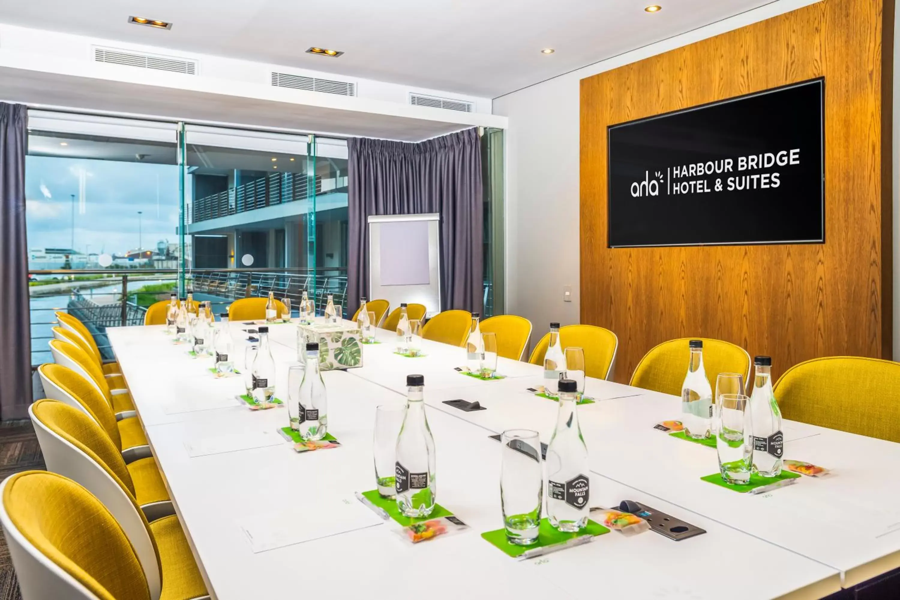 Banquet/Function facilities in aha Harbour Bridge Hotel & Suites