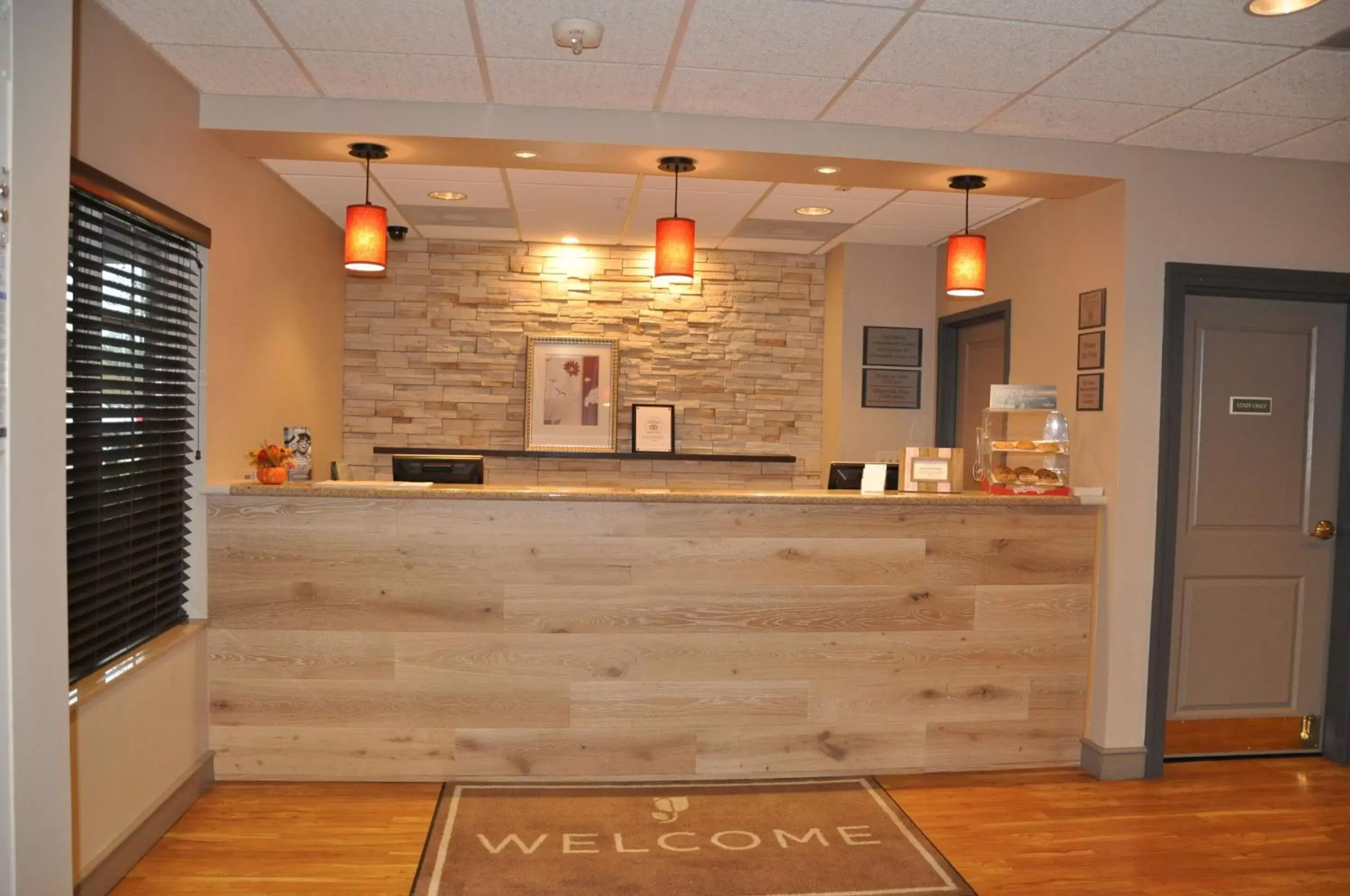 Lobby or reception, Lobby/Reception in Country Inn & Suites by Radisson, Covington, LA