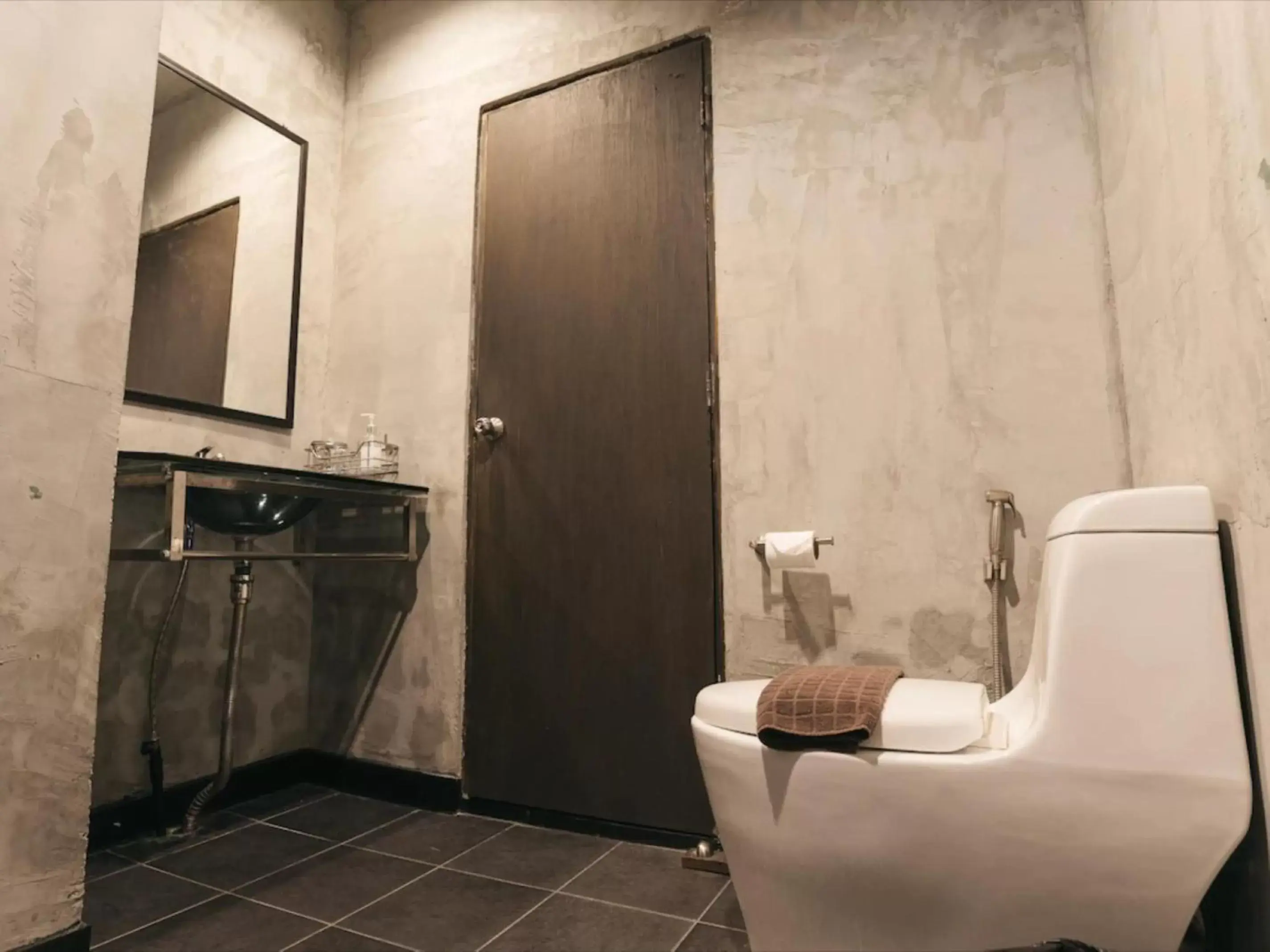 Bathroom in Samantan Hotel at Nimman