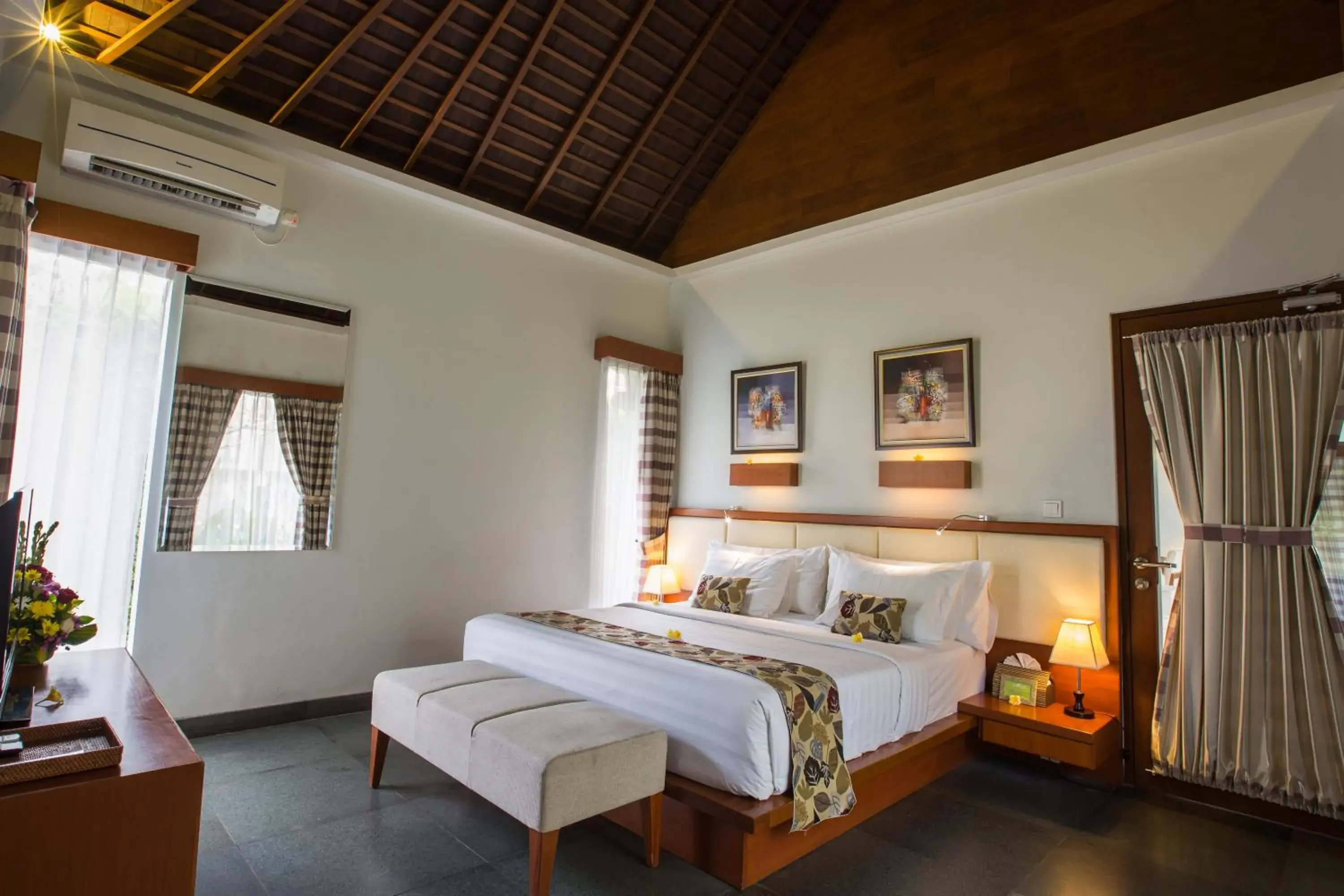 Bedroom, Bed in The Astari Villa and Residence