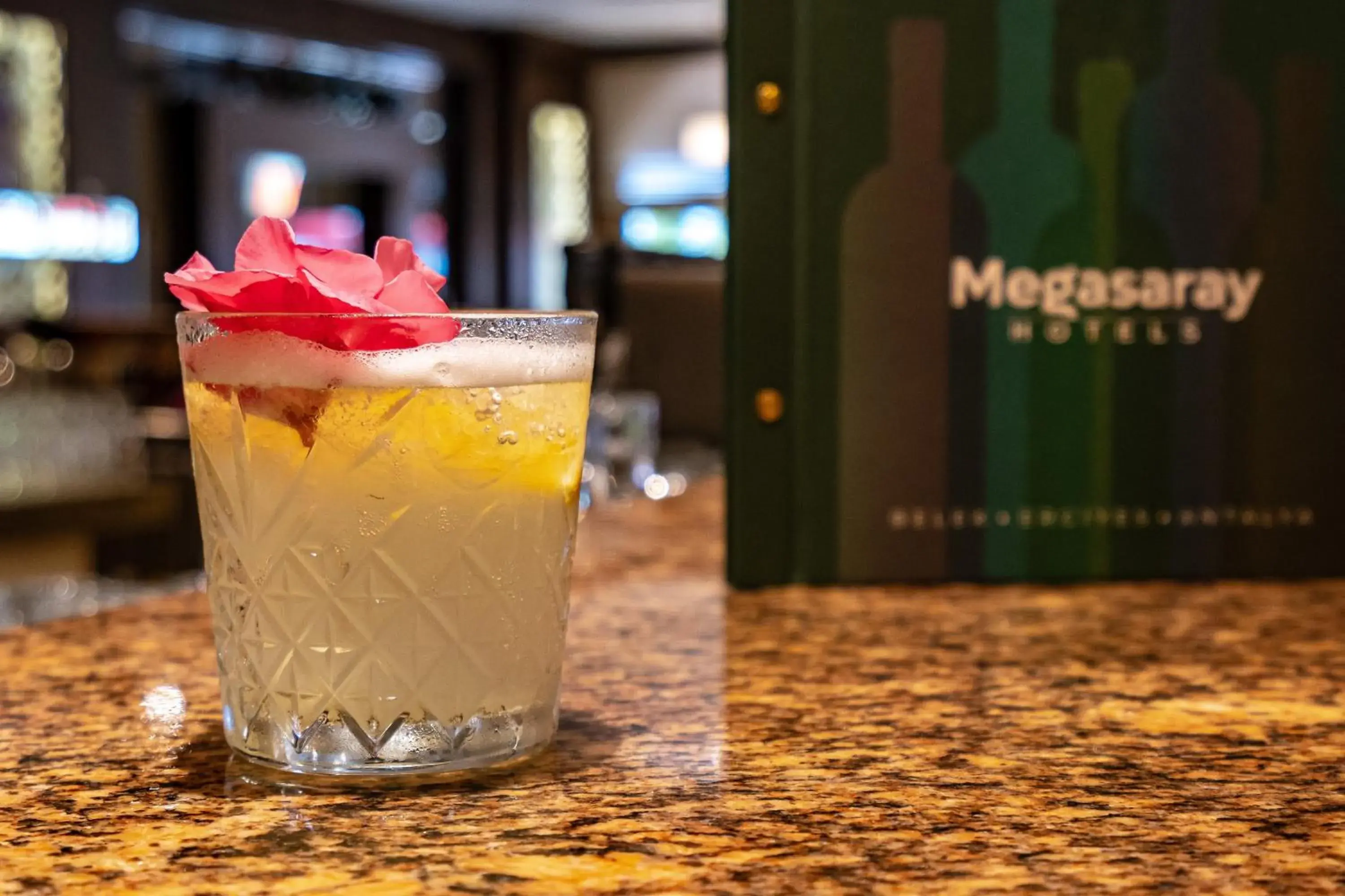 Lounge or bar in Megasaray Westbeach Antalya Lounge or bar in Megasaray Westbeach Antalya