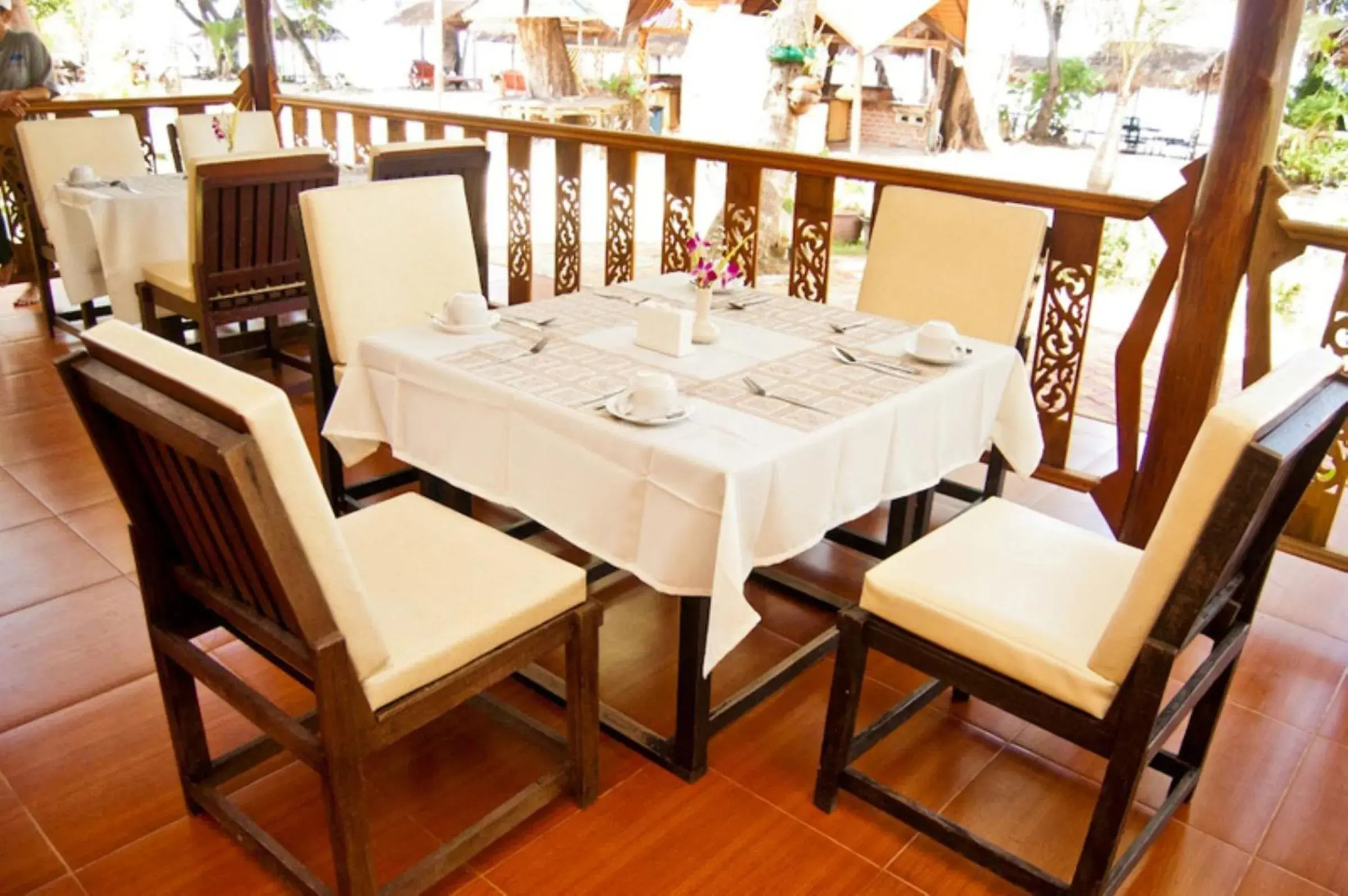 Restaurant/Places to Eat in Sayang Beach Resort Koh Lanta
