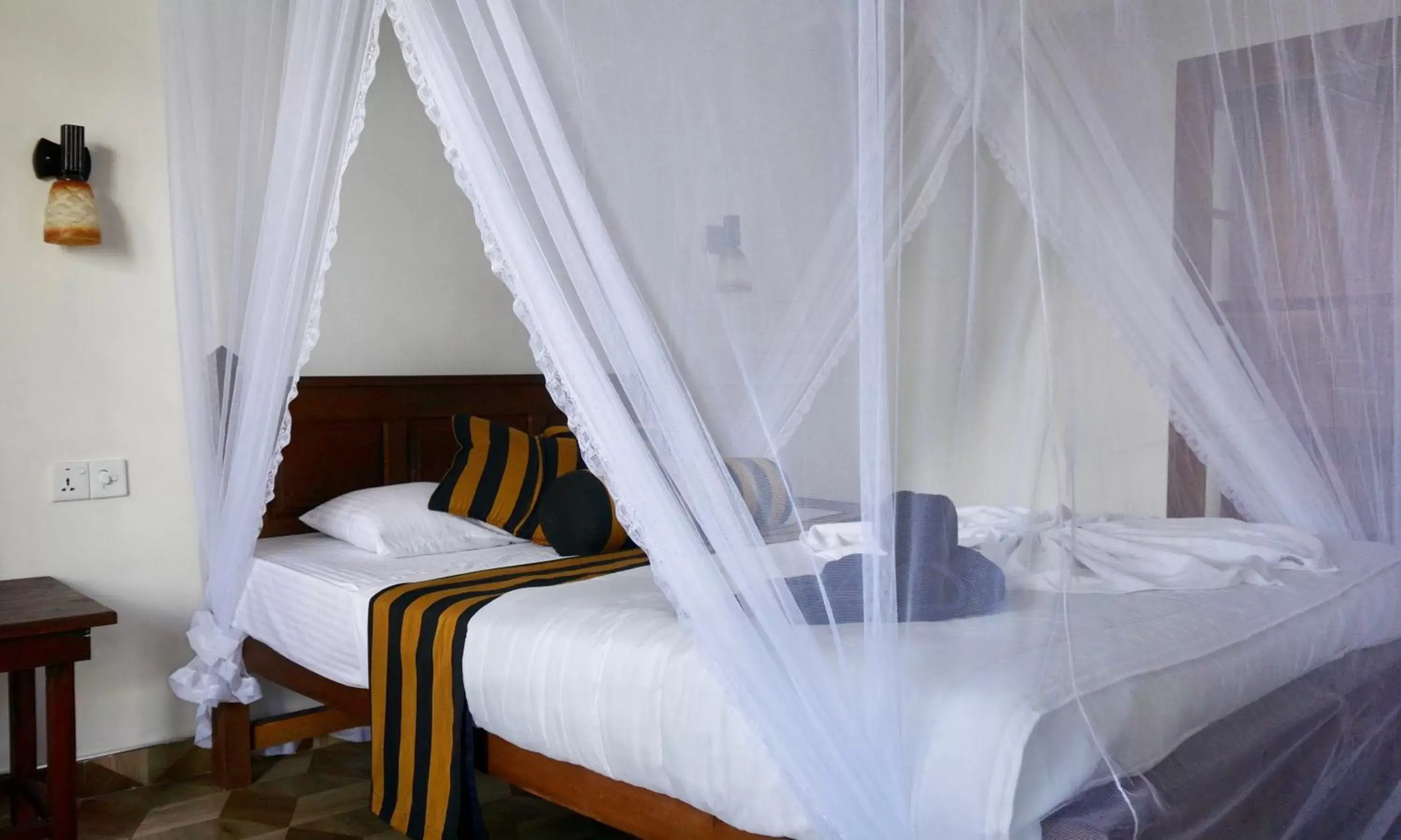 Triple Room with Mountain View - single occupancy in Sun View Resort Kithalella Triple Room with Mountain View - single occupancy in Sun View Resort Kithalella