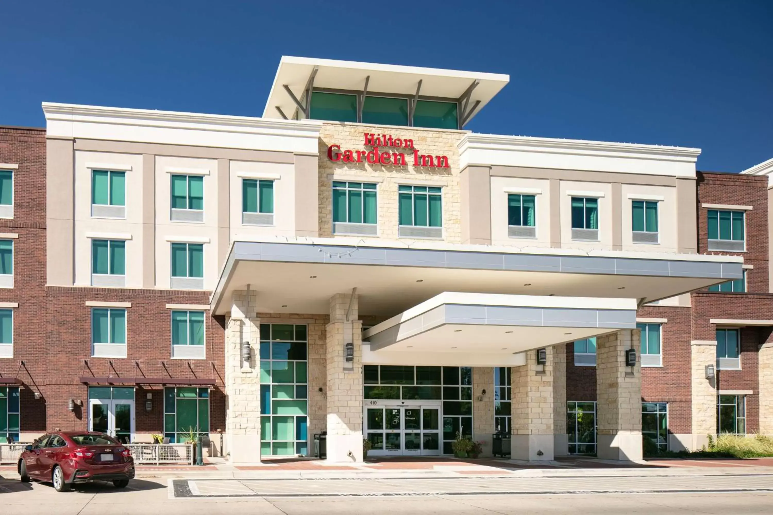 Property Building in Hilton Garden Inn Manhattan Kansas