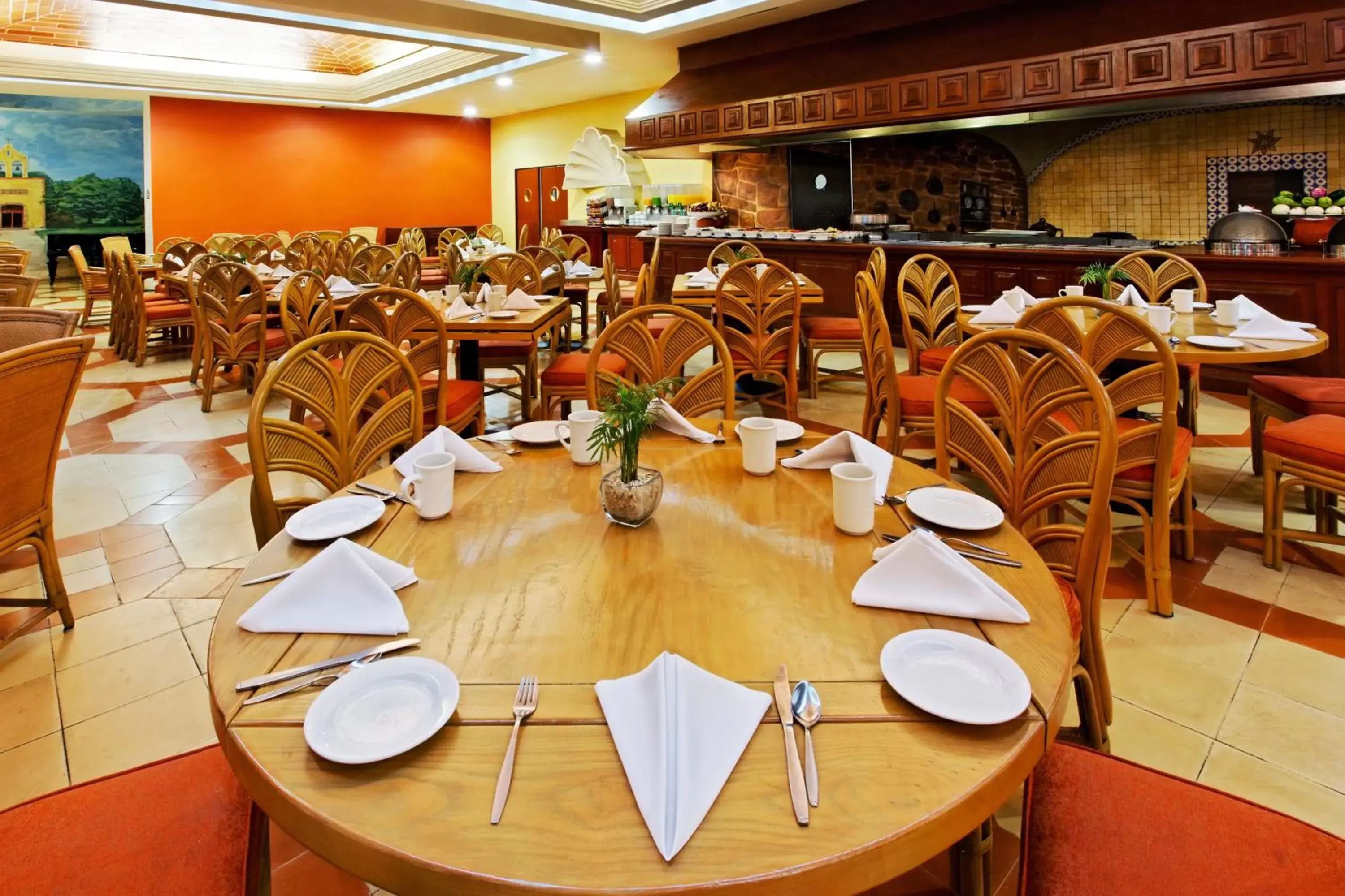 Restaurant/Places to Eat in Holiday Inn Merida, an IHG Hotel