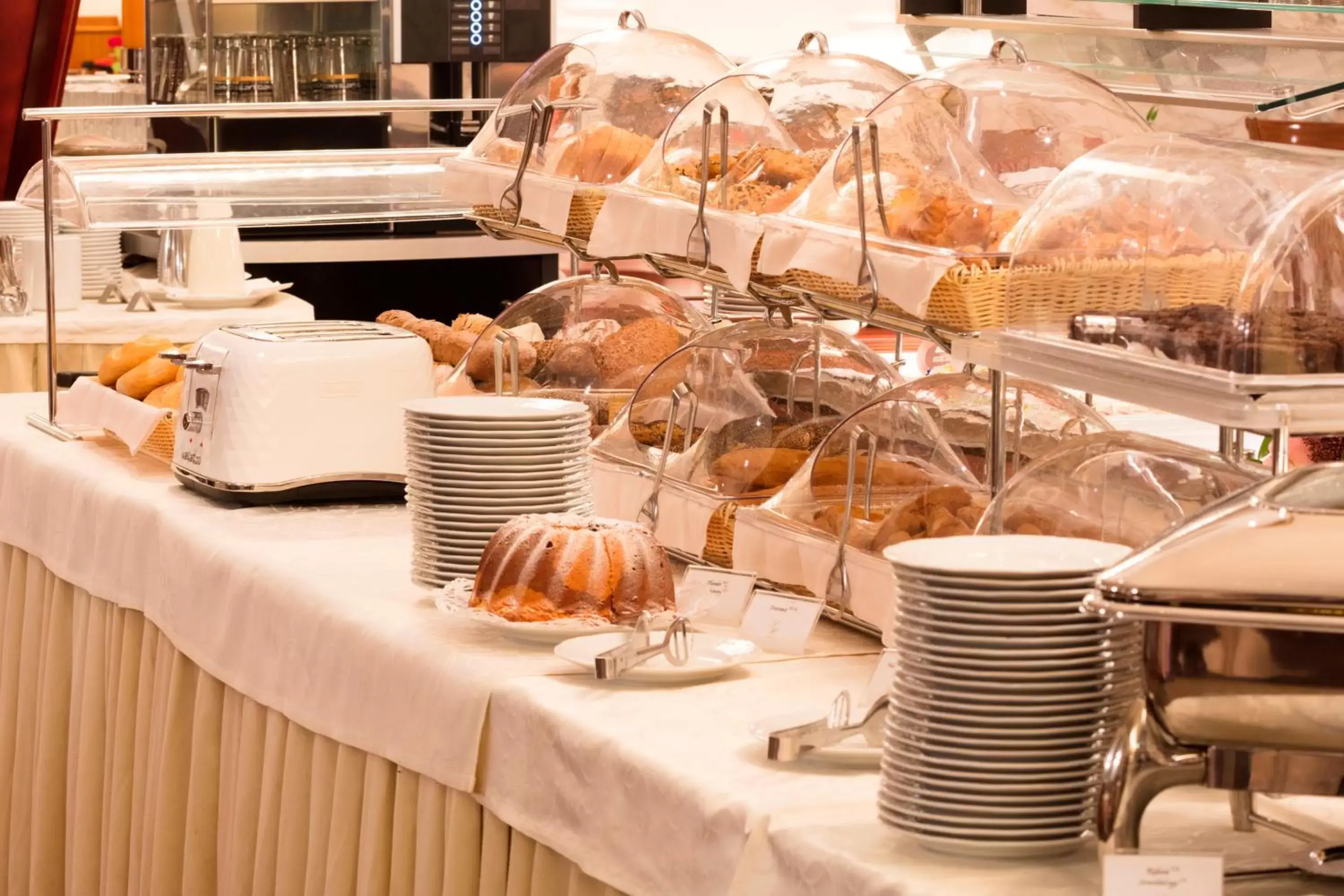 Breakfast in Hotel Stefanie